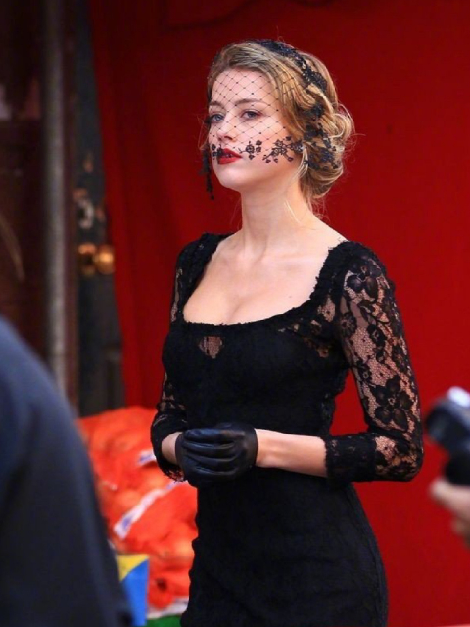 海后艾梅伯·希尔德的电影【伦敦战场】 刚看到艾梅伯·希尔德 (amber