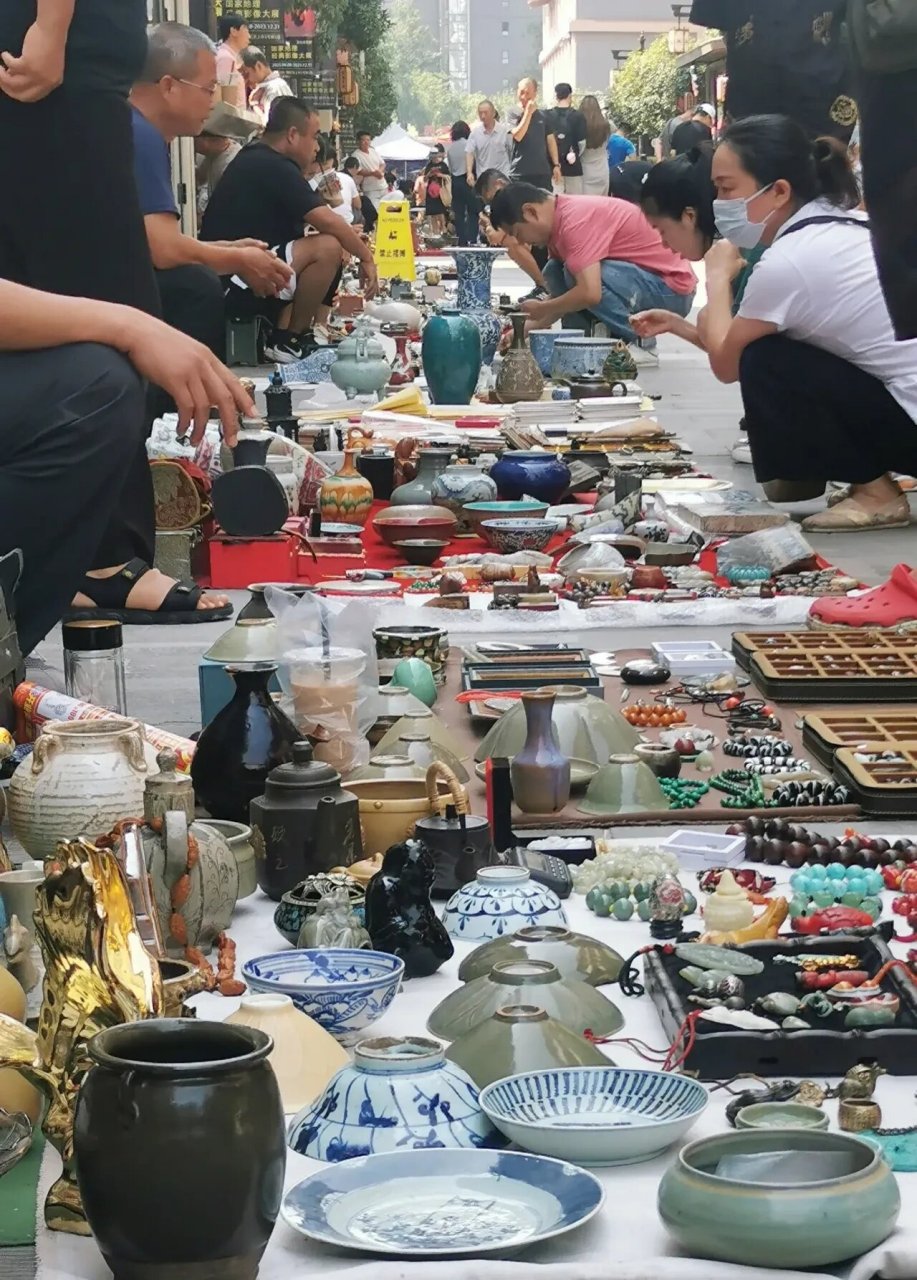 西安大唐西市文玩古董地摊 大唐西市——西安最大文玩古董地摊市场!