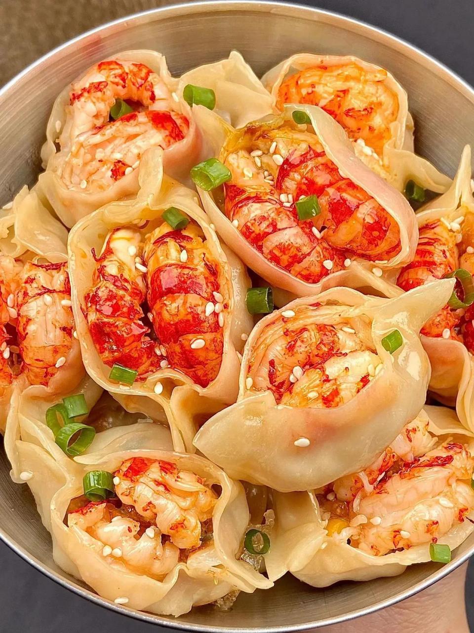开口笑龙虾饺子!