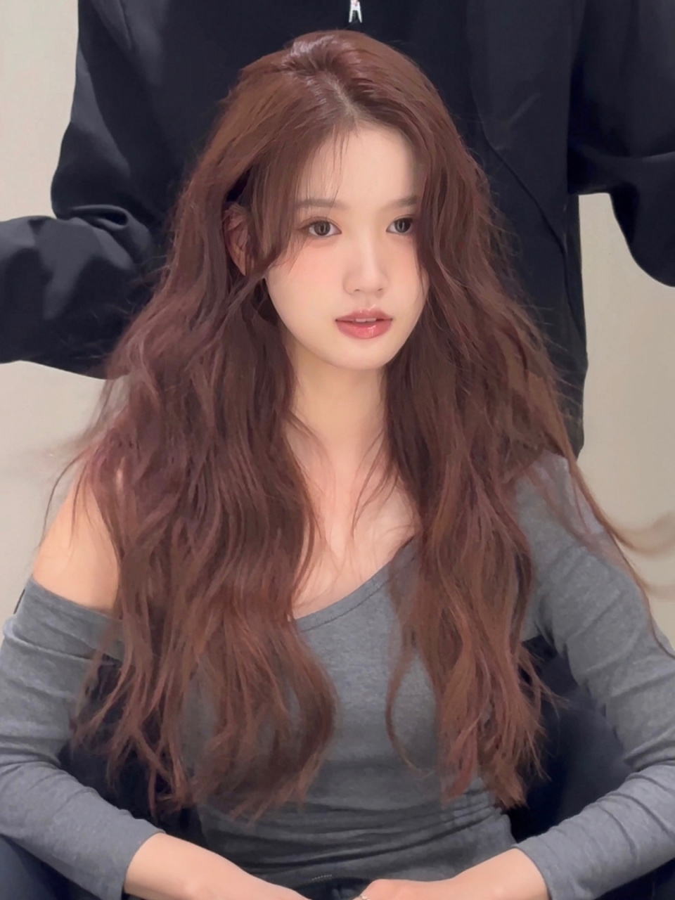 洋气又有表现力的暖色|韩系卷发 韩系卷发可以很好的综合脸型  看起来