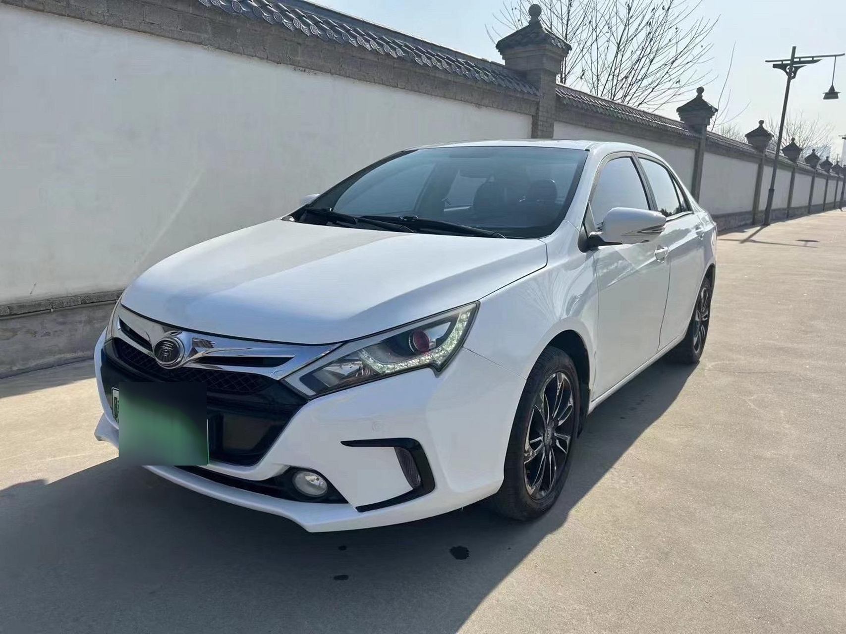 比亚迪秦plus油电混动.1.5t,新车21.