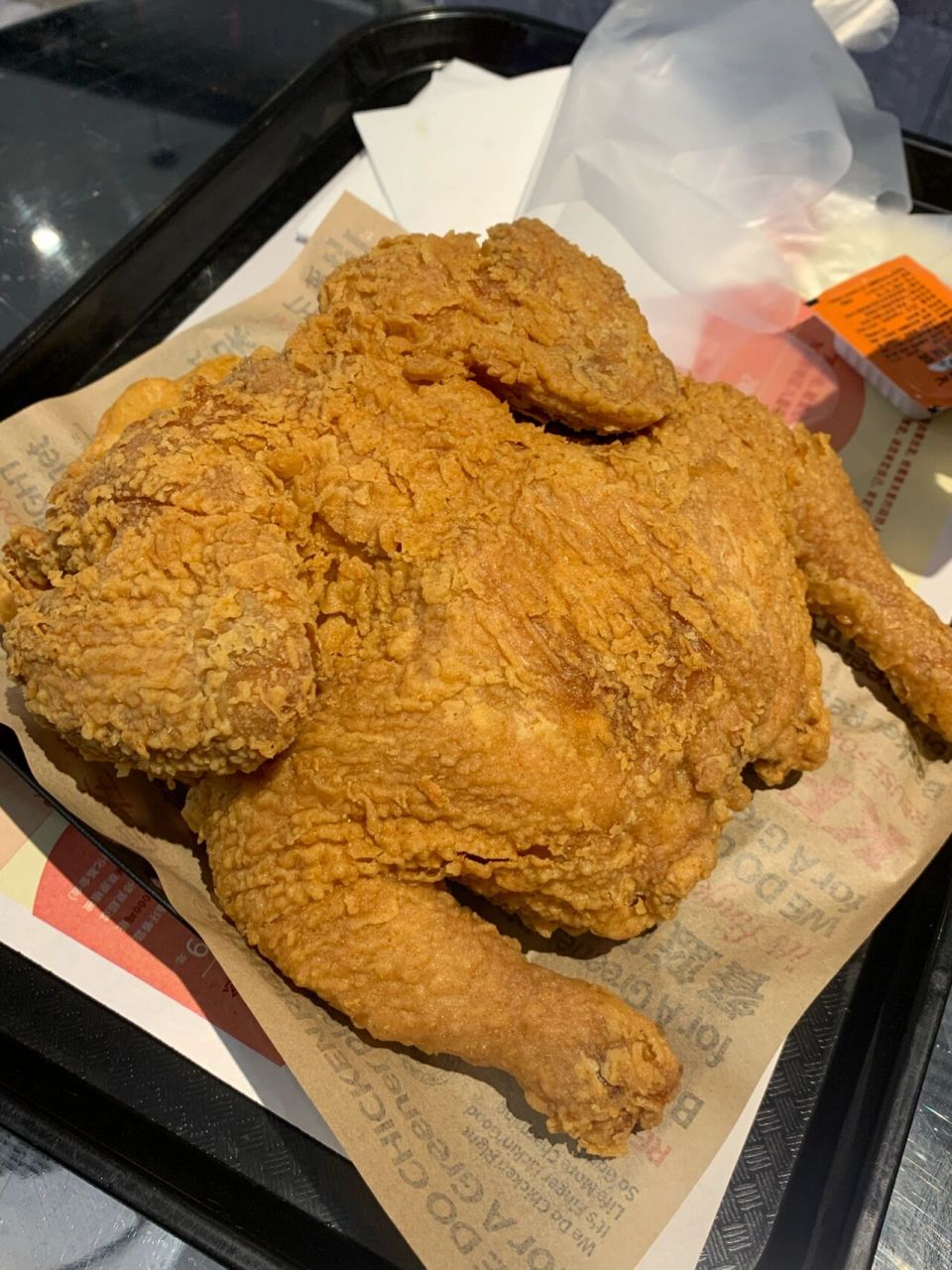 肯德基的炸全鸡也太鲜嫩多汁了吧‼️有图有真 看到首页的小姐妹