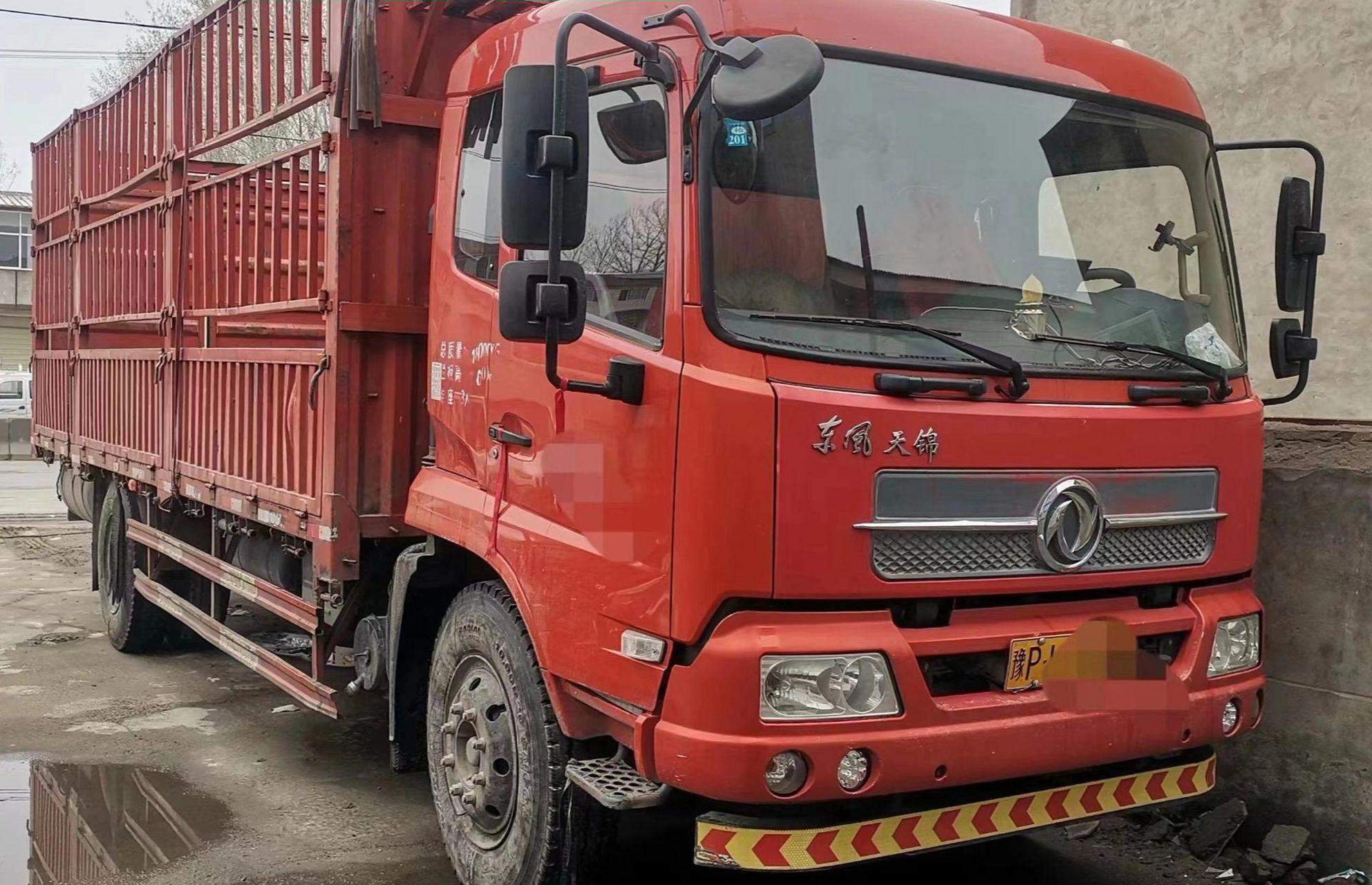 18年7月,东风天锦六米八高栏,国五,四缸180马力,车况原版原漆,公司户