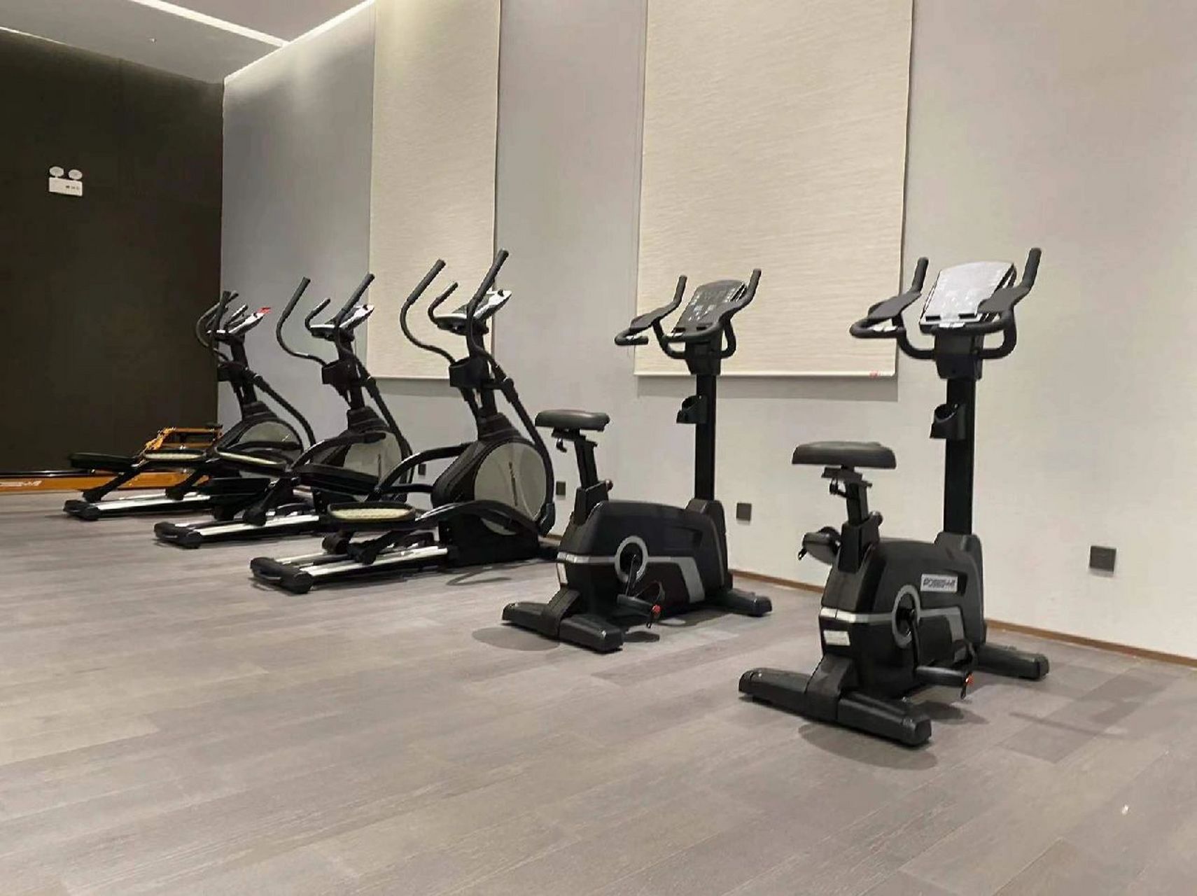 全球各大健身器材品牌介绍 star trac星驰:美国品牌,高端商用器械,第