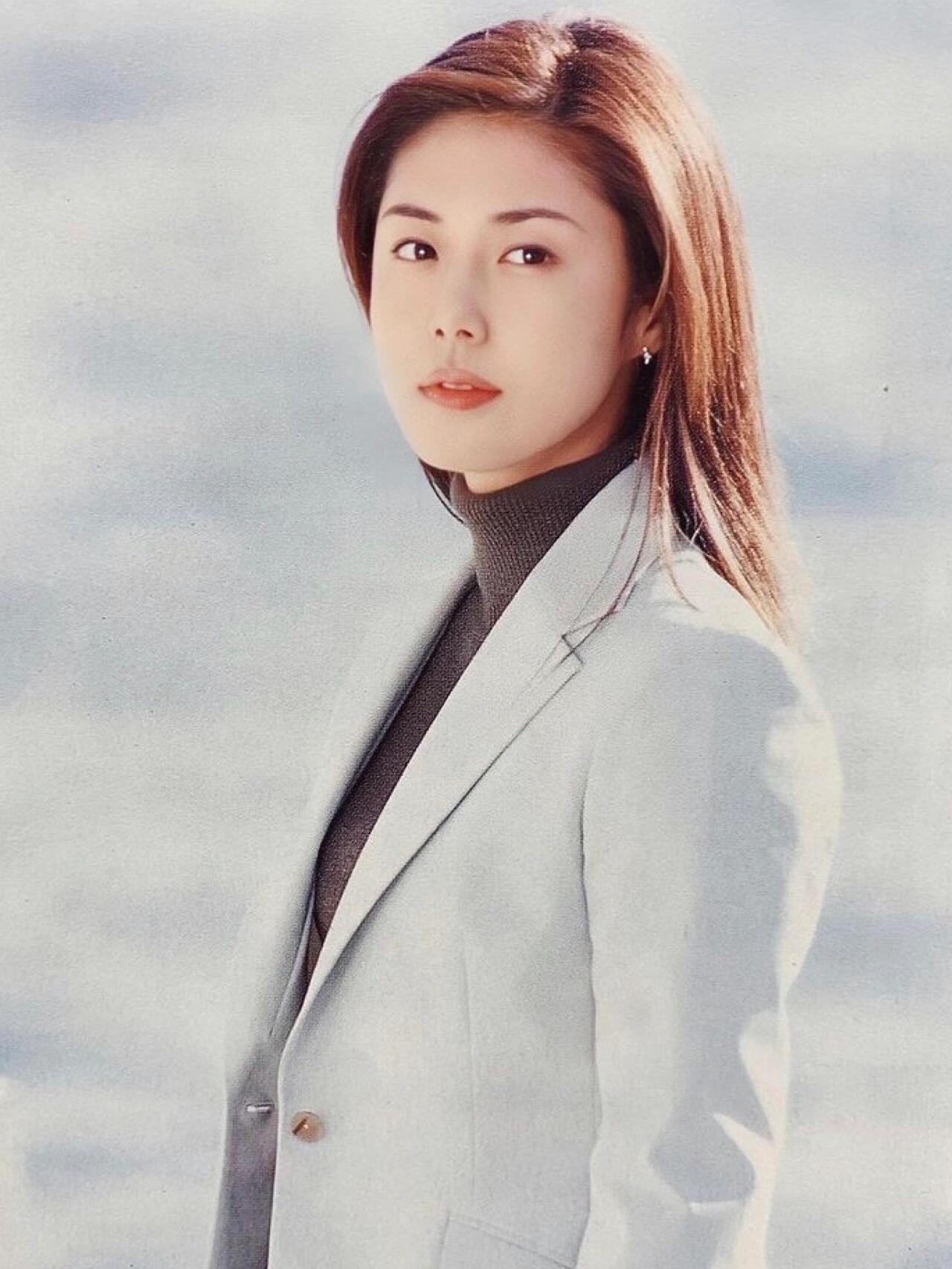 松岛菜菜子 《魔女的条件》《午夜凶铃》《麻辣教师》不仅有拿得出手