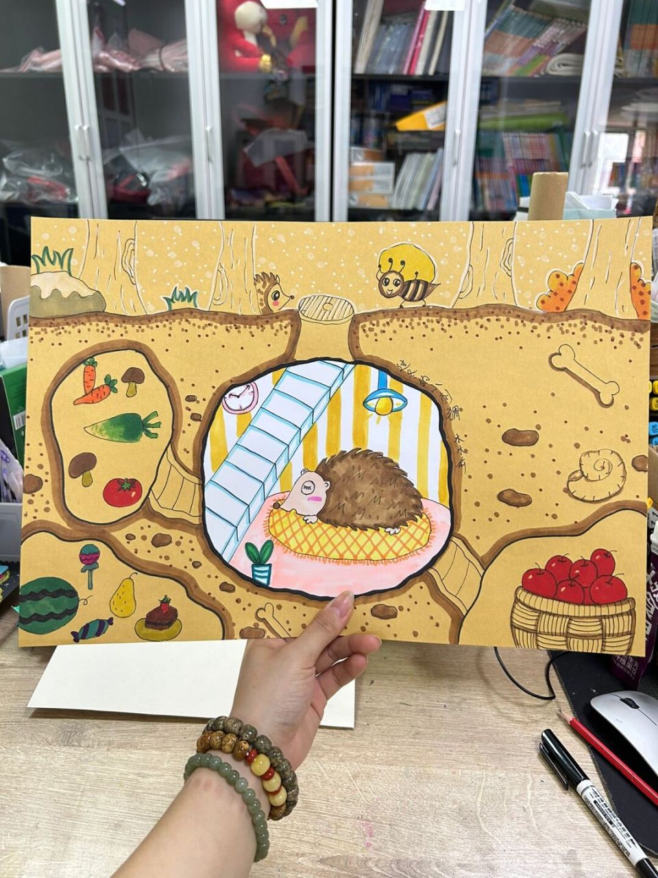 范画315665156651566——过冬的小刺猬