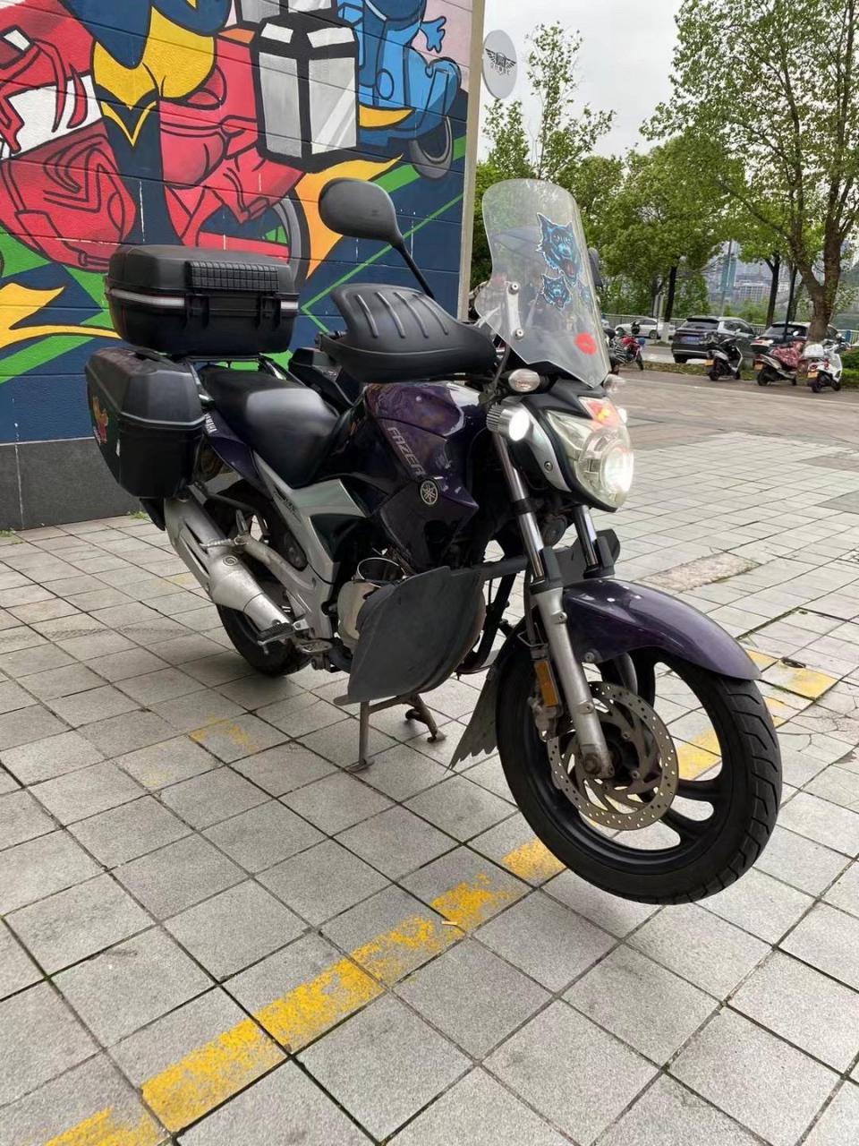 雅马哈飞致250,17年一手户,七万两千多公里,改件多多:天使眼透镜led