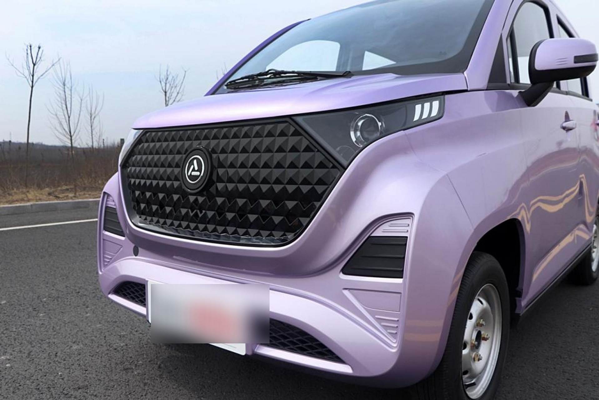 鸿日电动.微型电动车标杆之作!鸿日veli-核桃版横空出世!