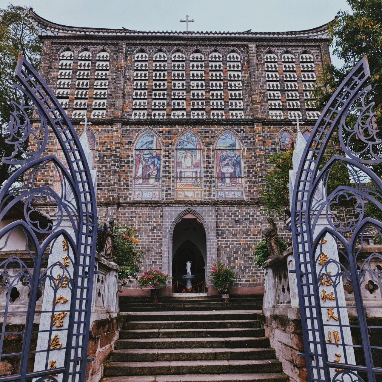 重庆九龙坡教堂|铜罐驿天主教堂 假期去了位于九龙坡铜罐驿的天主教堂