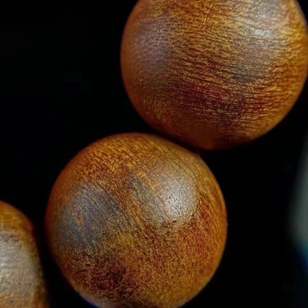 极品91海南白奇楠沉香手串,沉水品质,2.