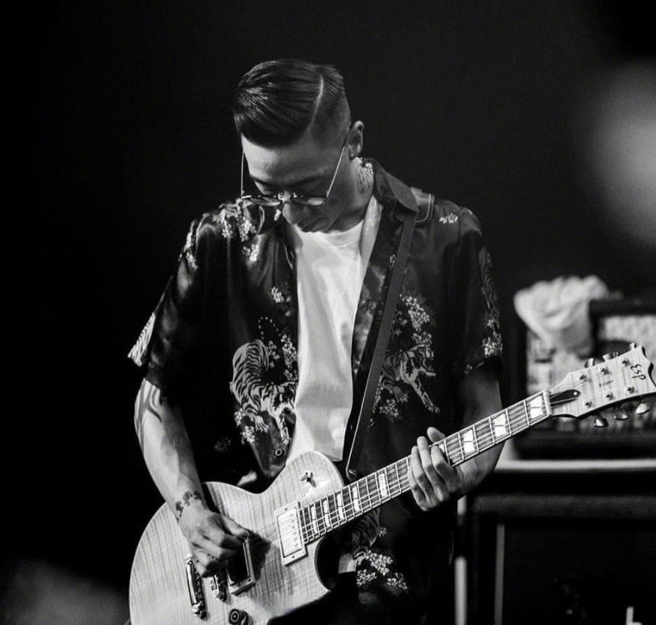 陈匡荣去世##作曲家陈匡荣去世#02据港媒报道,乐队anodize和lmf