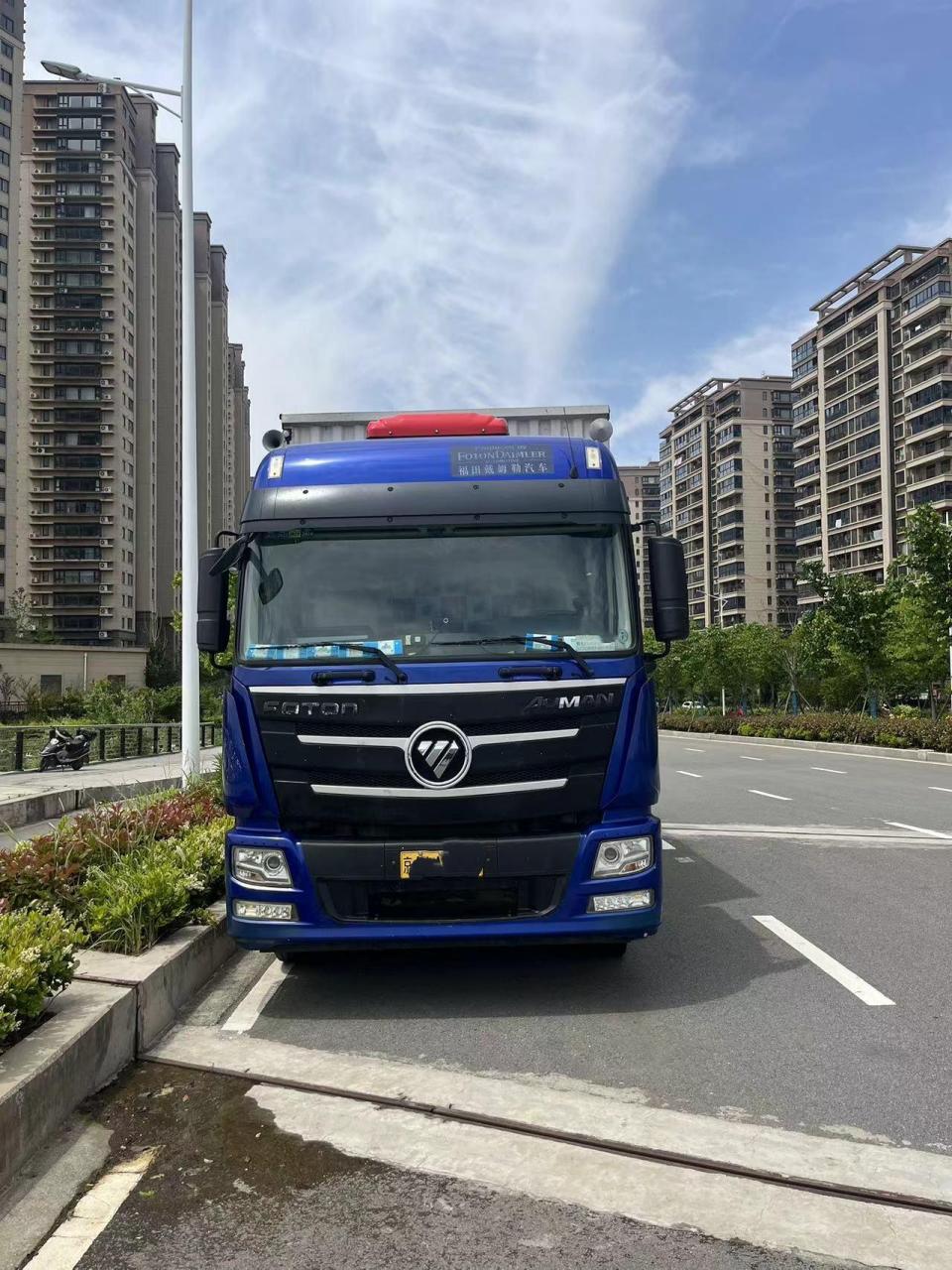 京牌九米六飞翼厢式货车,18年11月份车欧曼gtl国五车,保险到十一月份