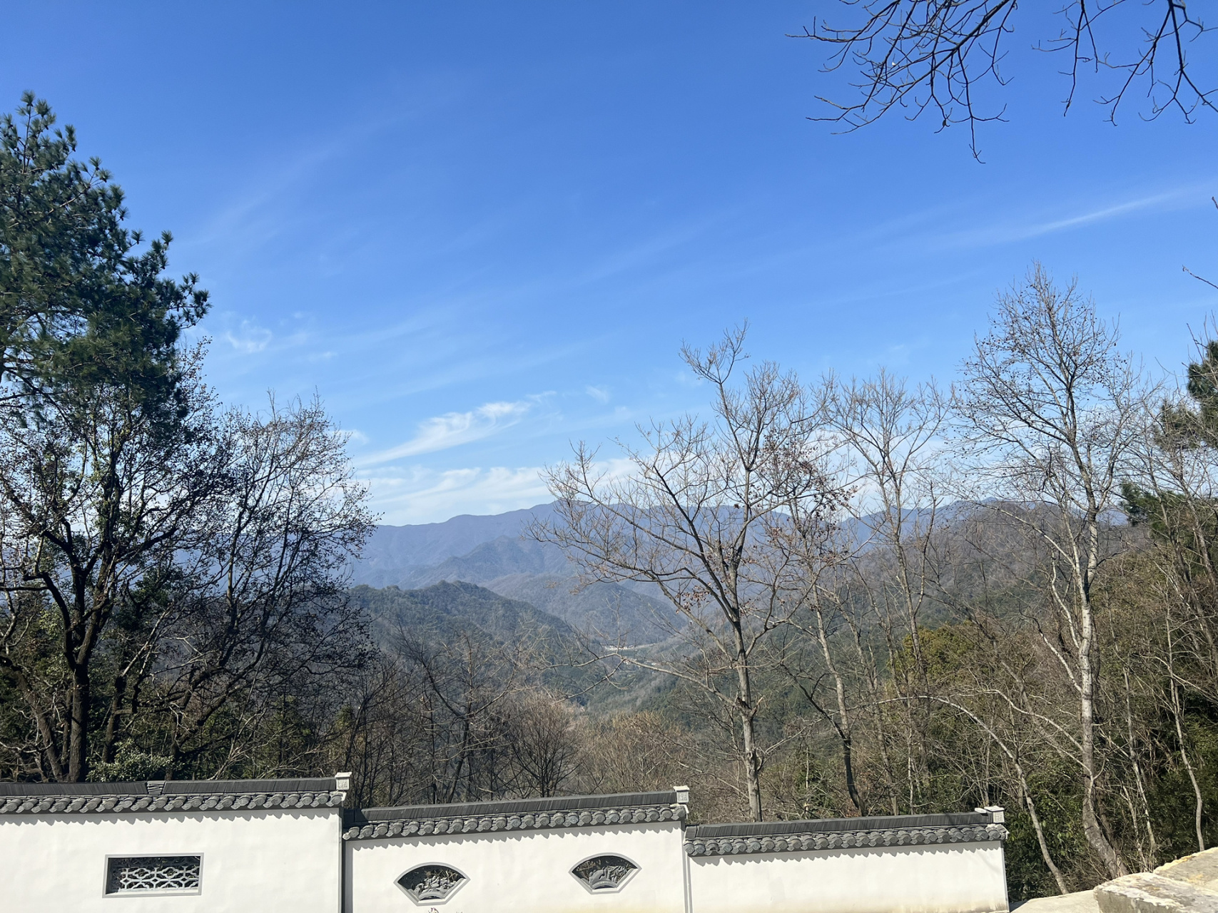 安徽仙寓山风景区旅游体验   99门票:70/人,山下有专门收费的地方缴