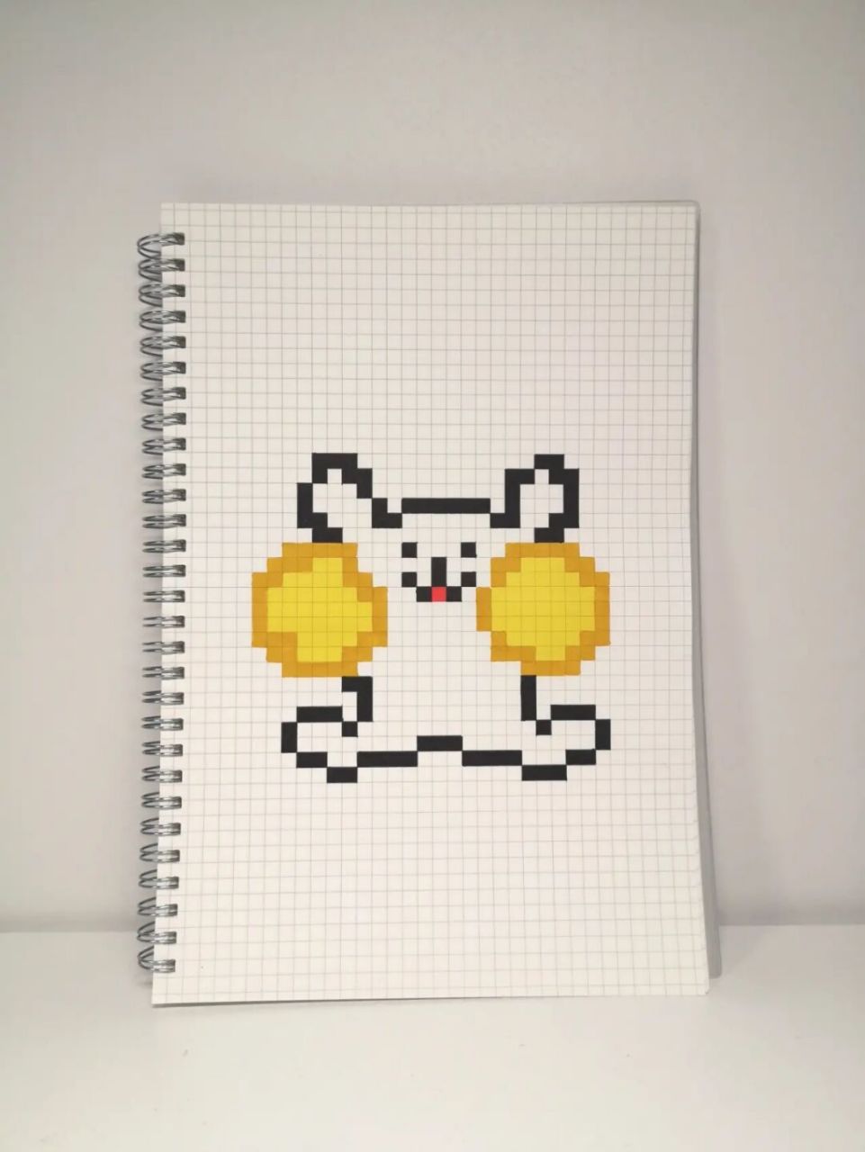 像素画:一些可可爱爱线条小狗表情包 是谁要的线条小狗～ 网格本:b5