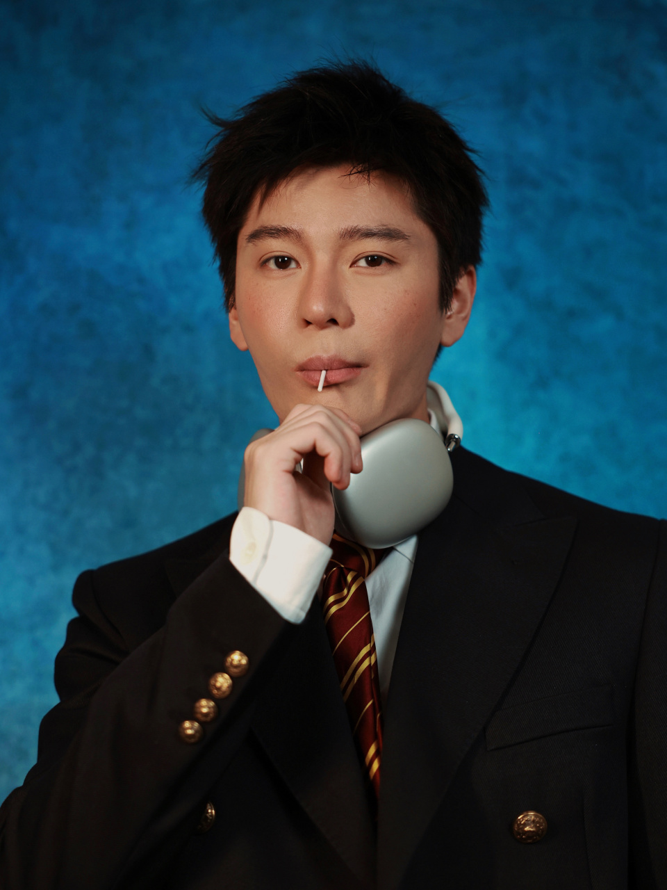 王乾越##王乾越庄远##某年某越某日#   2305010