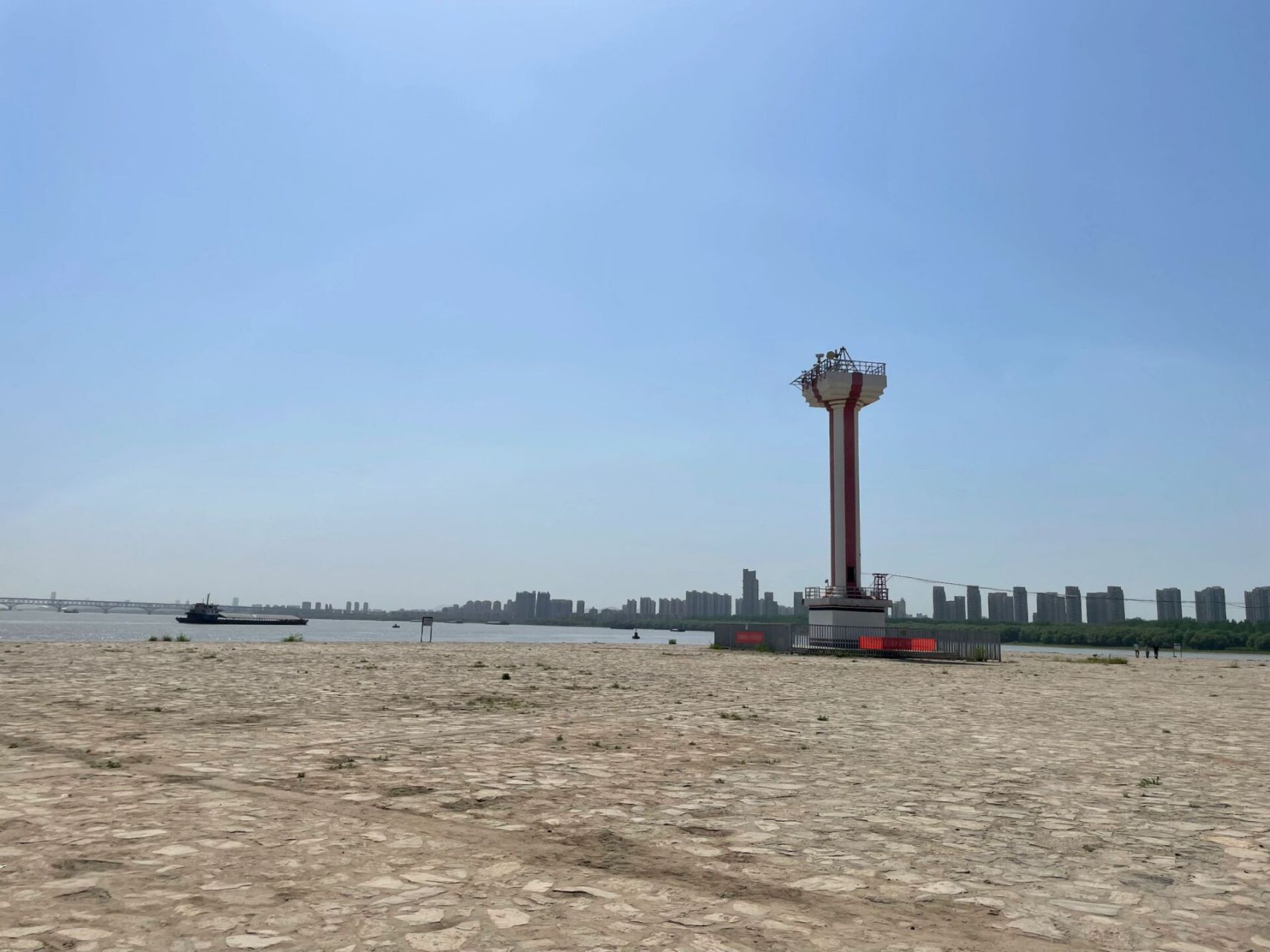 吐槽:南京八卦洲洲头公园 吐槽南京八卦洲洲头公园,五一假期大门被