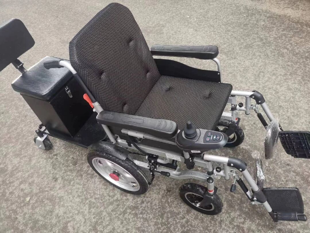转让电动轮椅 出1架樂維森电动轮椅,95新,官方旗舰店现在售价3040元