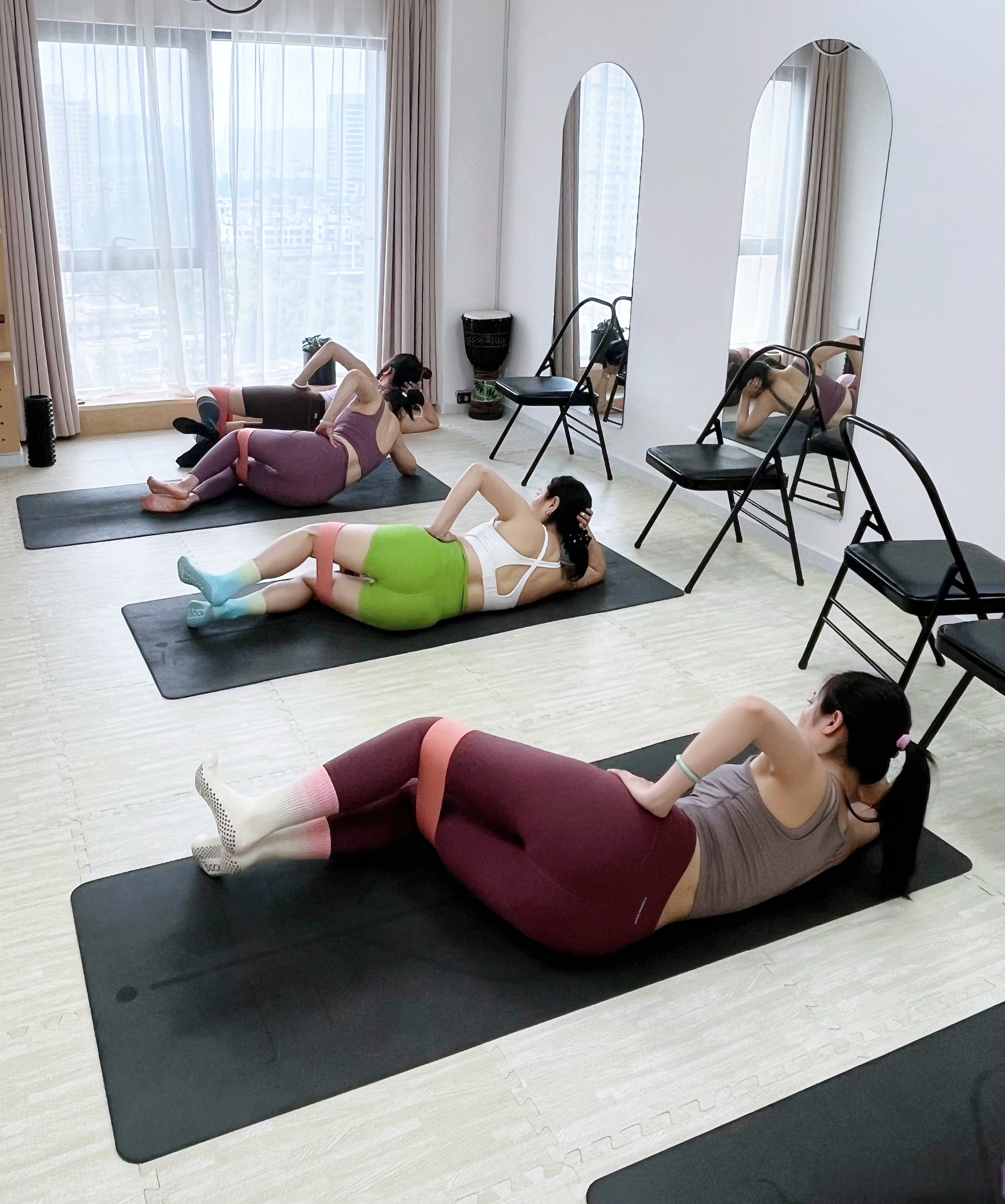 热搜" 孙俪在vlog展示的"尸体式放松术",带动同款瑜伽垫销量增长700%