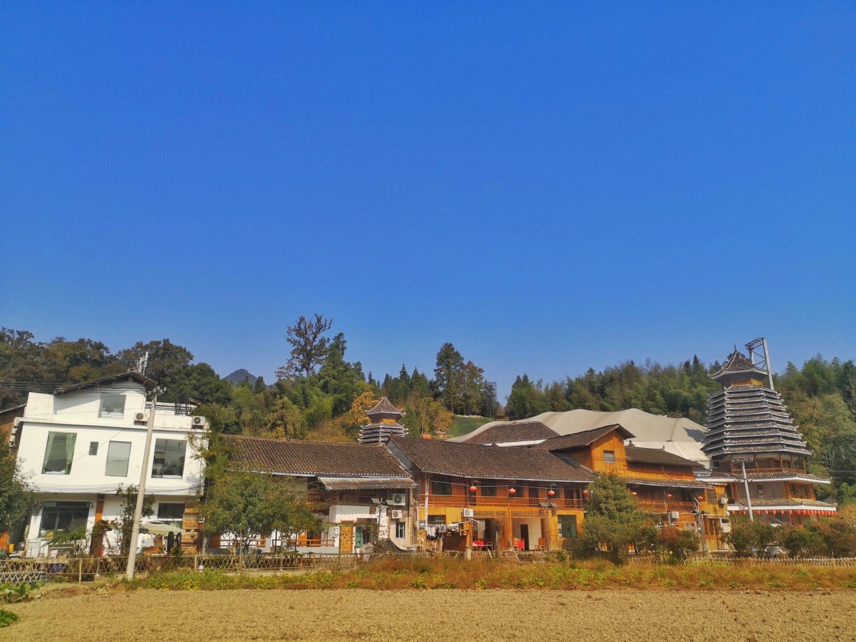 铜仁99网红景区打卡 寨沙侗寨位于梵净山脚的太平河畔,是江口县侗族