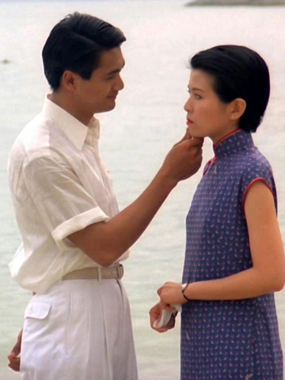 本色出演范柳原的周润发,木讷无味的缪骞人 胡兰成如果不是长得丑77