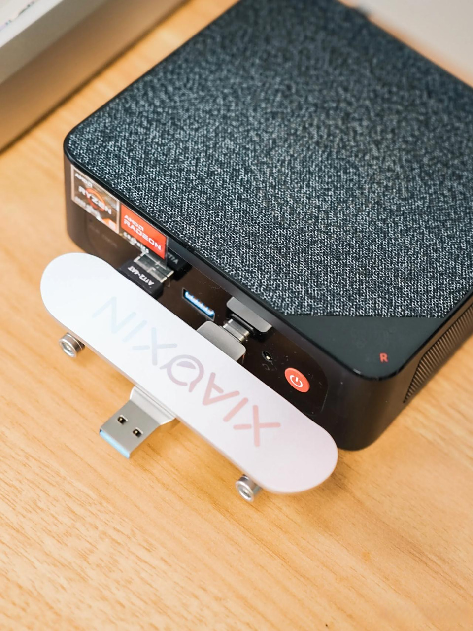 换了一个好玩又好用的小设备——联想小新u盘 滑板限定版.