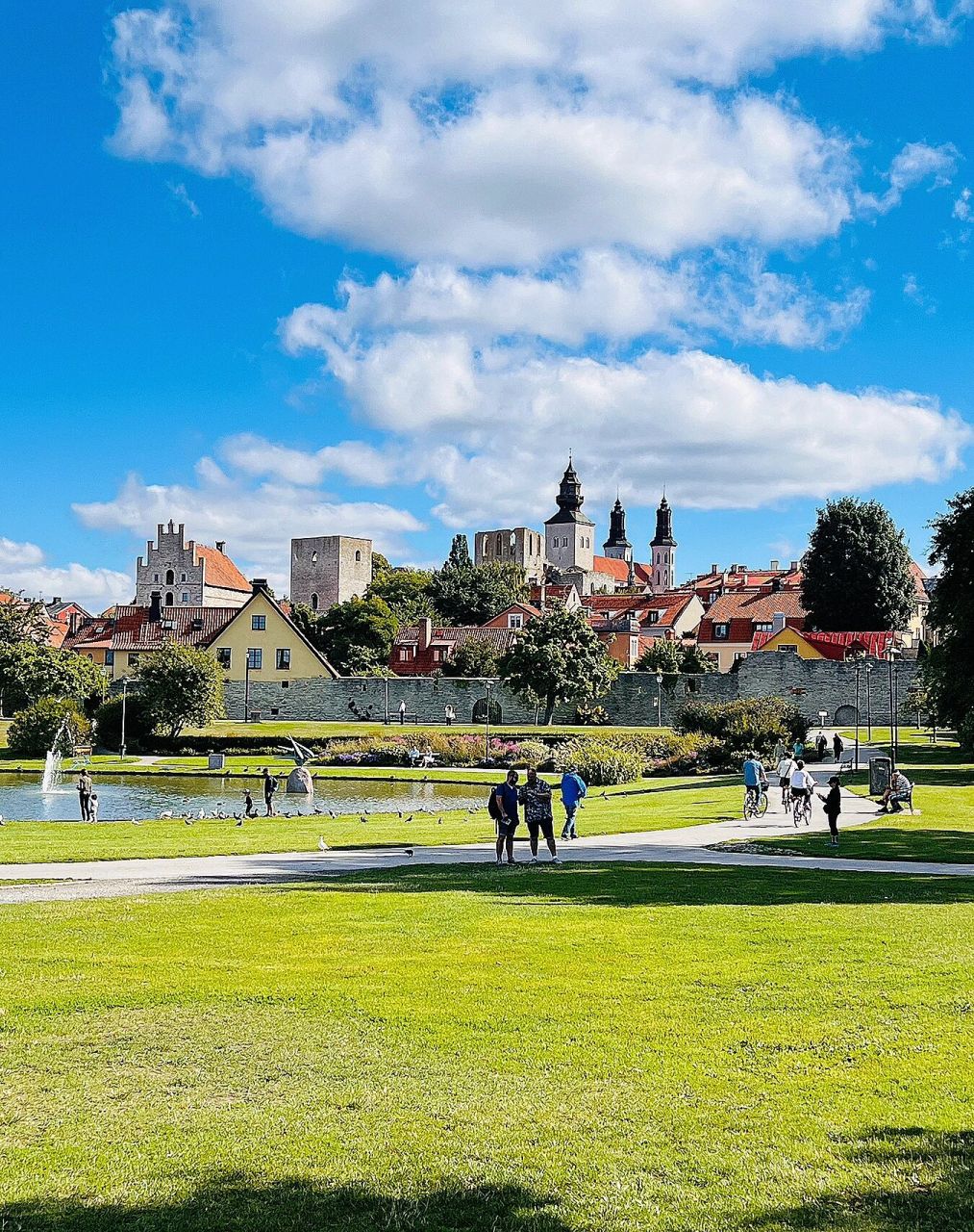 瑞典维斯比(1) 维斯比是瑞典哥特兰岛最大的城市,也是斯堪的纳维亚