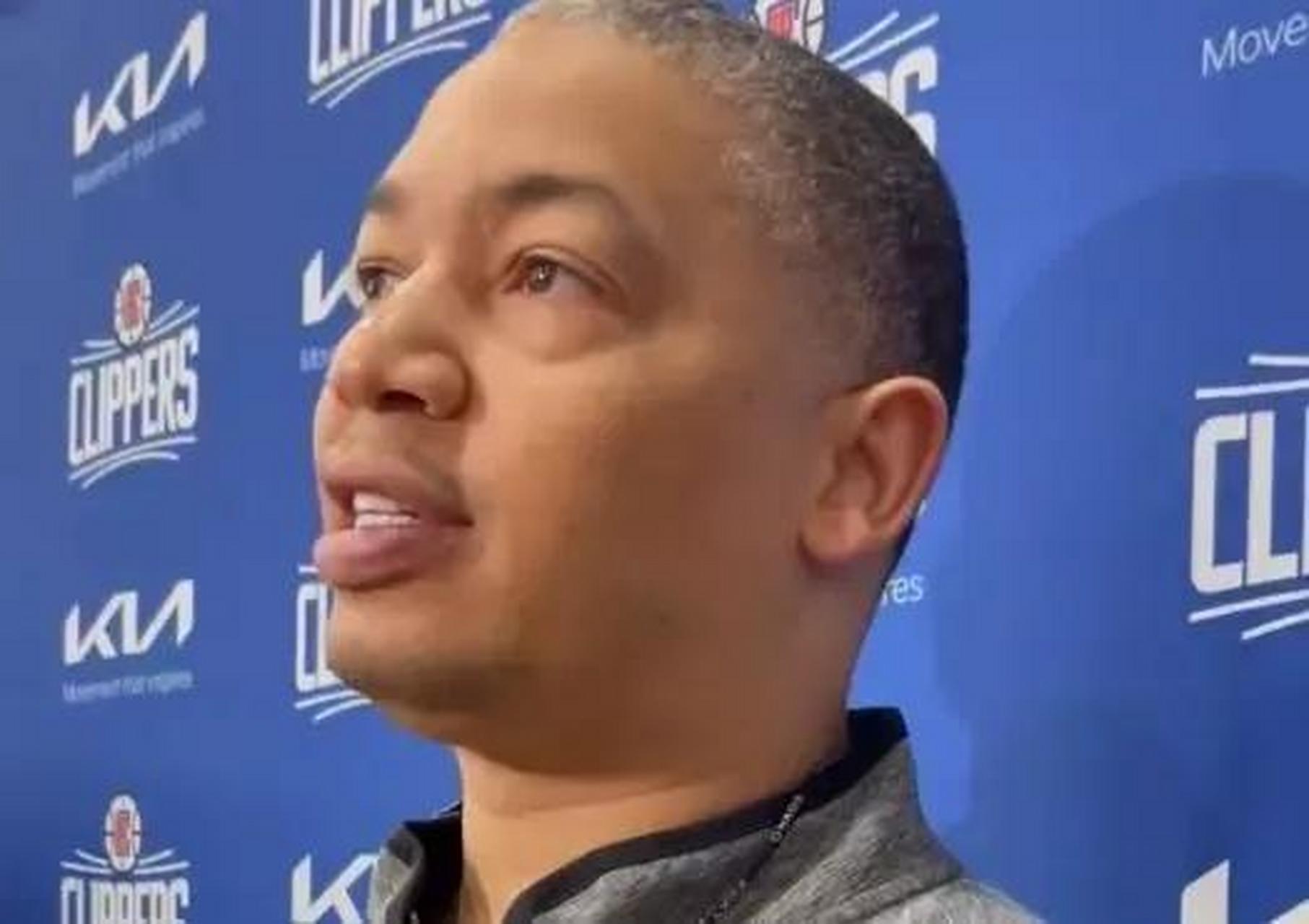 泰伦卢不愧是战术鬼才!要让后卫曼恩打中锋?