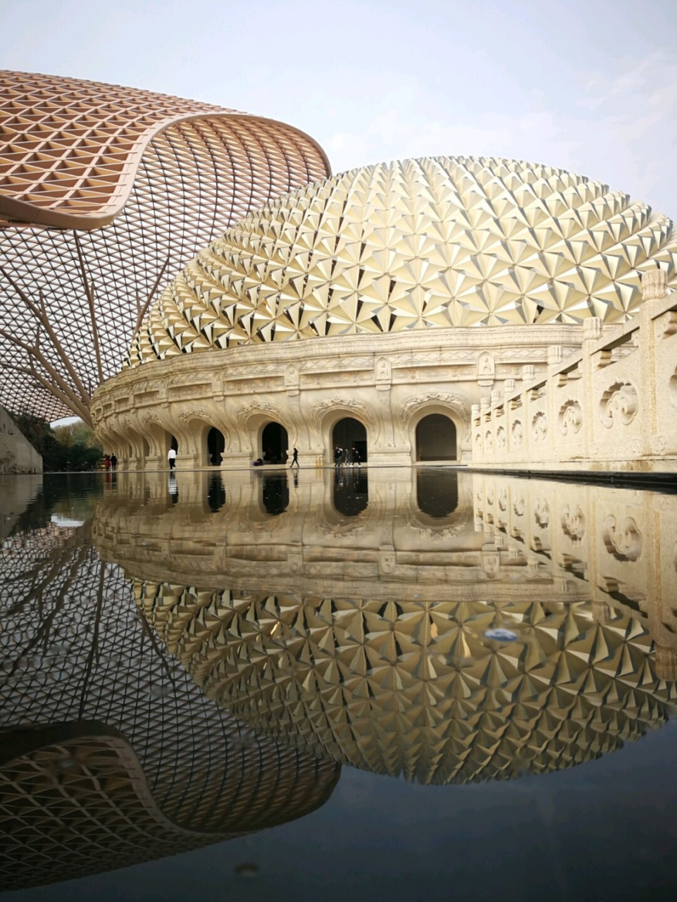 深秋的牛首山佛顶宫,会带给你惊喜 终于结束了长长长长长的加班,出来