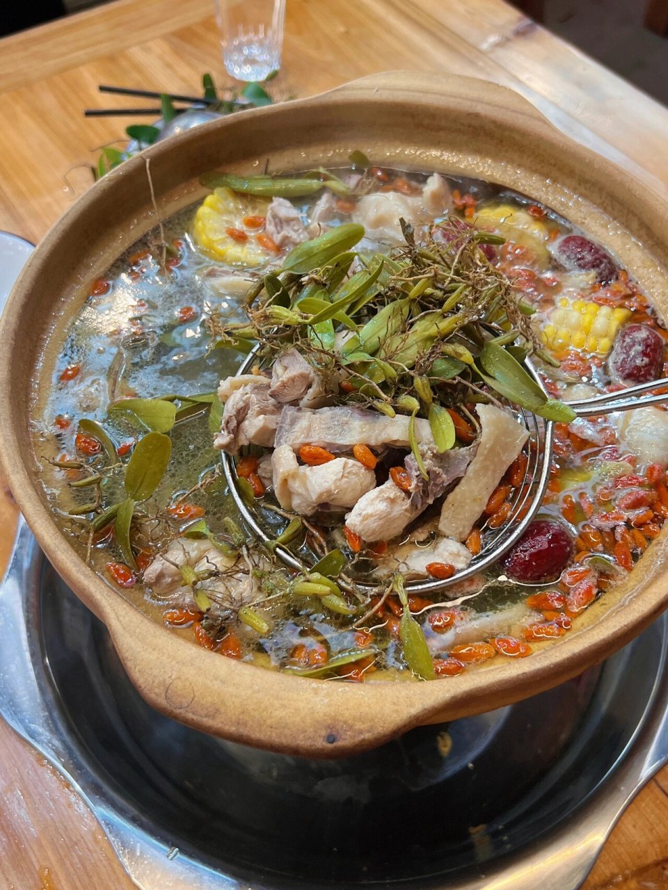 深圳值得n刷的石橄榄鸡煲6015汤底巨好喝!