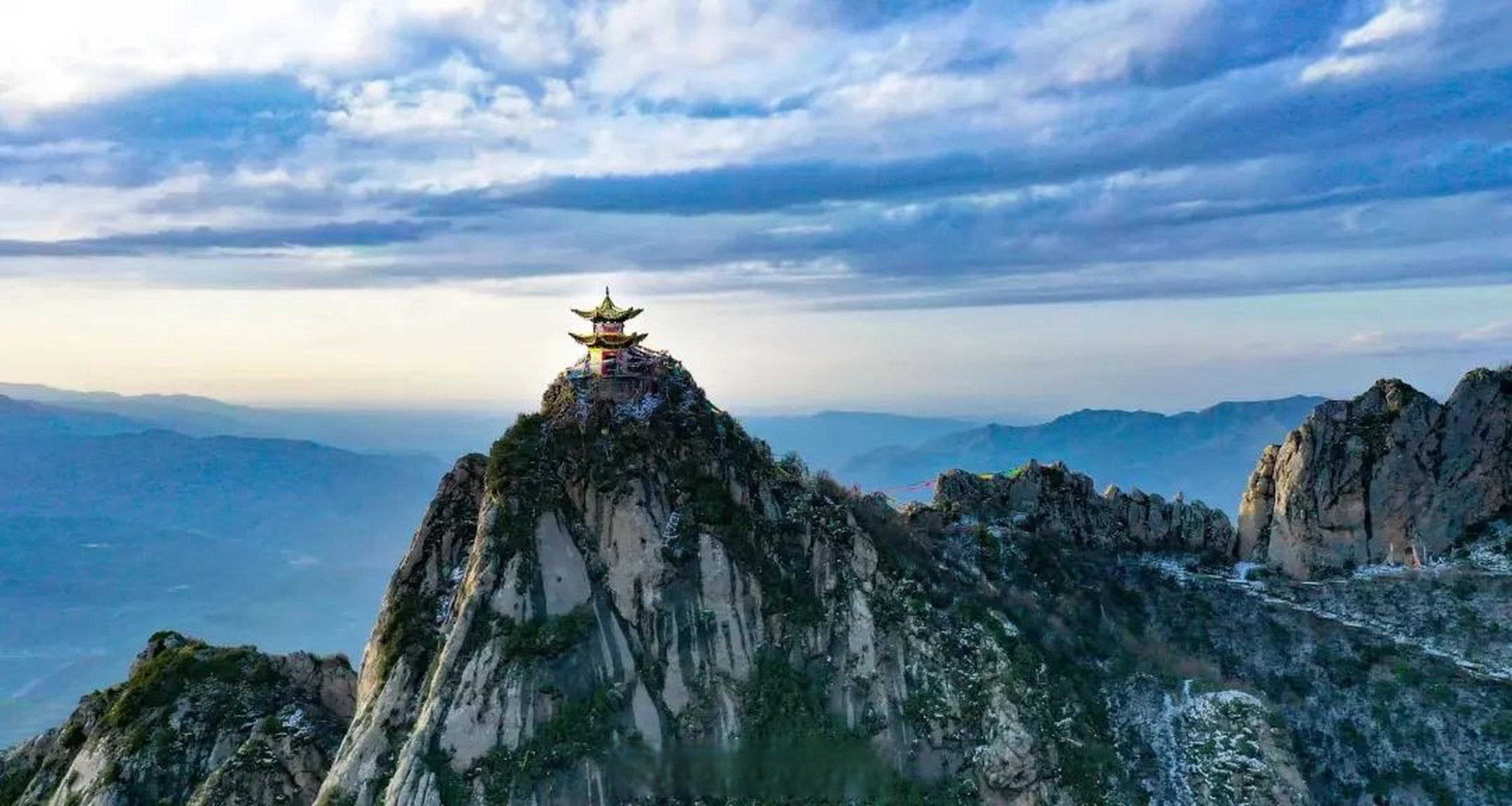 甘肃莲花山风景区图片