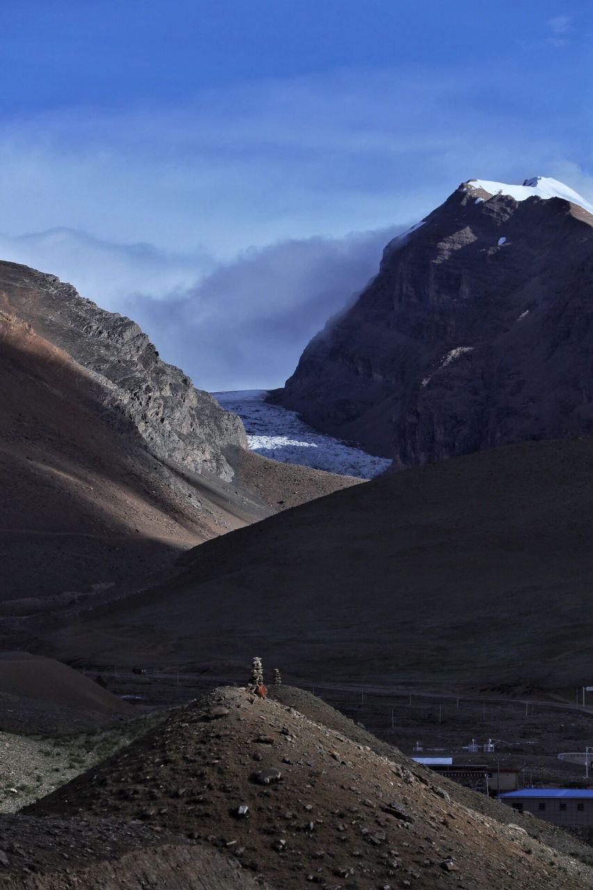 曲登尼玛冰川|最美冰川湖·自驾及徒步路书 07曲登尼玛冰川位于岗巴