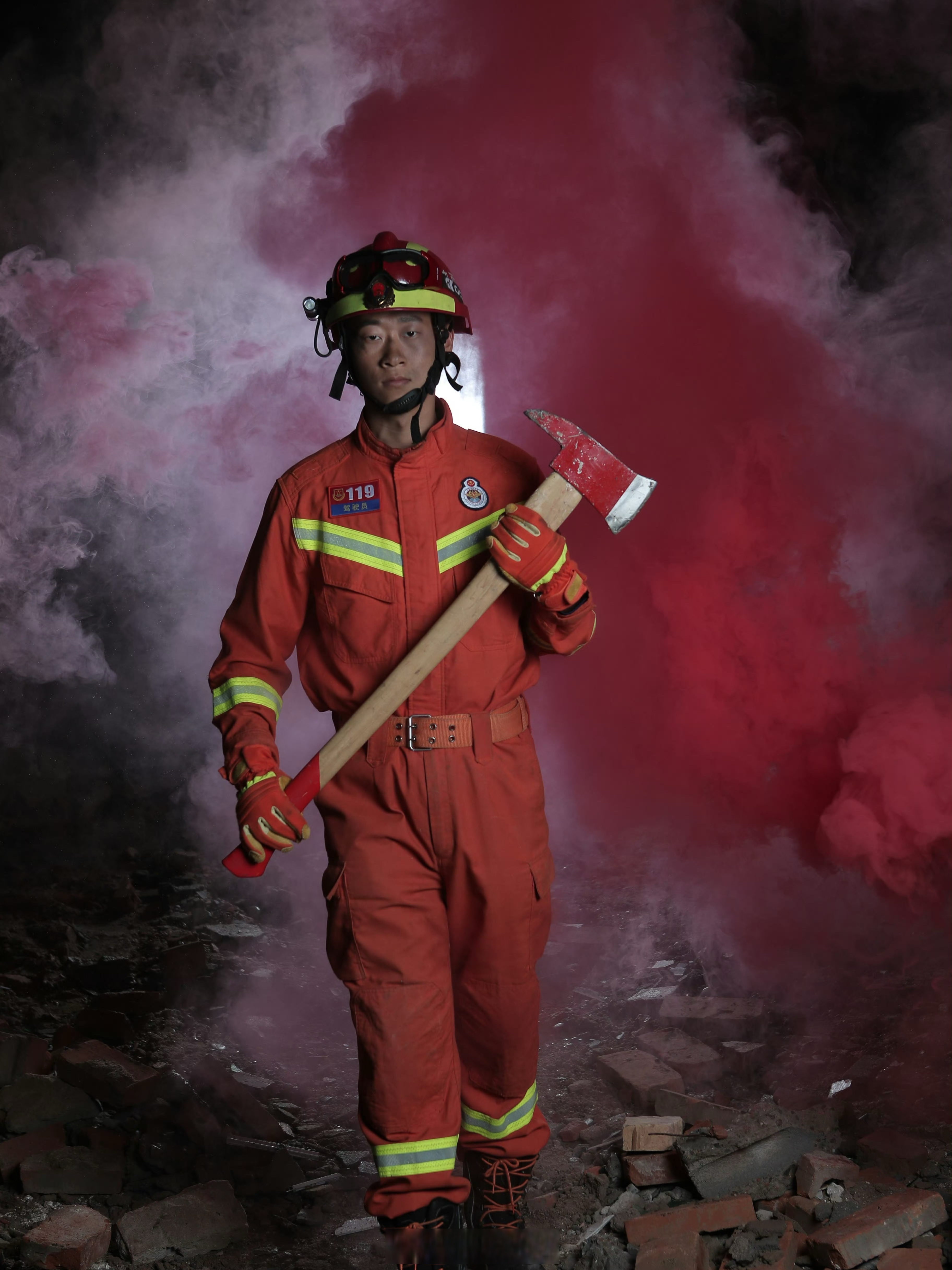 待泰国局势稳定,安全有充分保障后,再前往领略它的美好也不迟.早安!