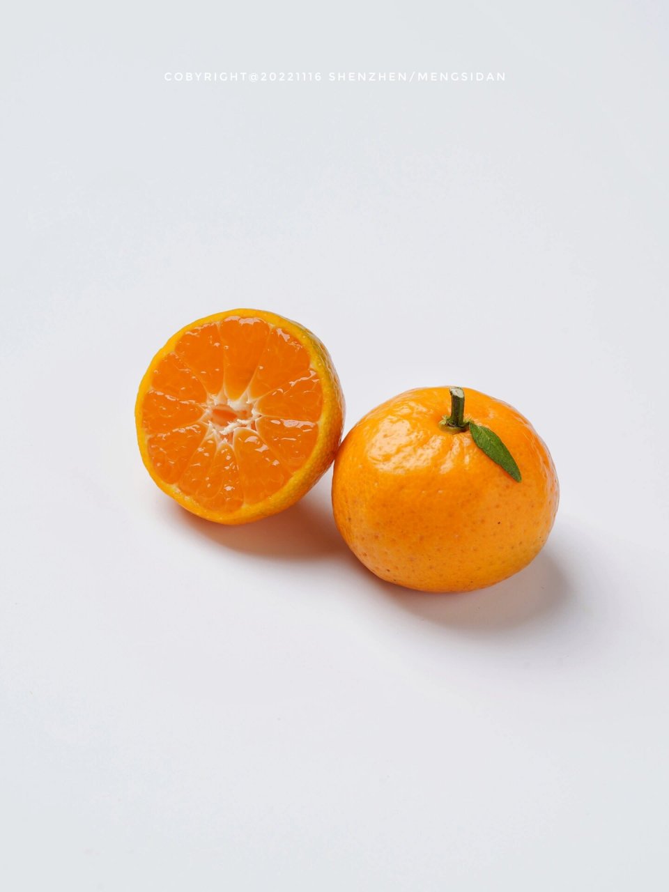 📷静物水果摄影-之简约清新的小橘子 一盏灯测逆位置 反光板,原图就