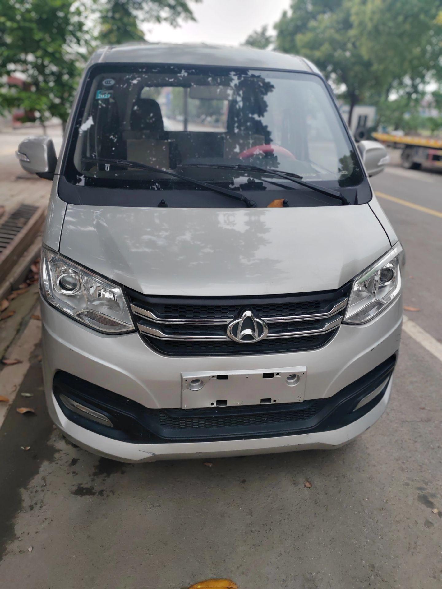 21年长安跨越x1双排后双轮,箱长2