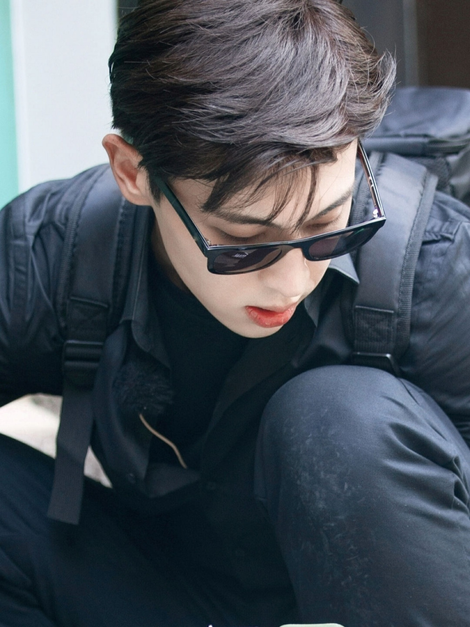 邓伦高清壁纸 不要因为别人的言论怀疑自己 也不要喜欢谁而看低自己