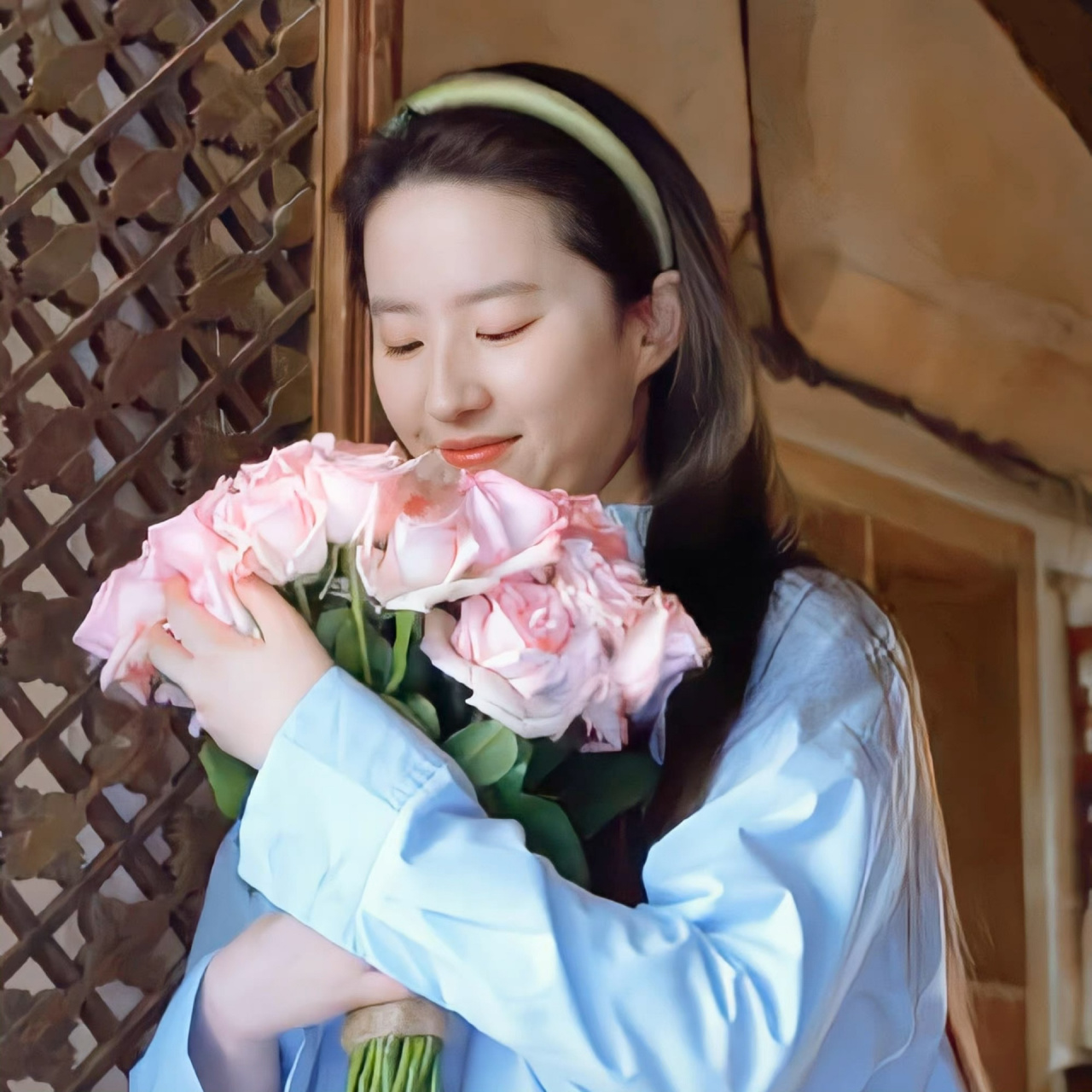 刘亦菲许红豆头像94 说刘亦菲照片做头像 美美找事业不招桃花94