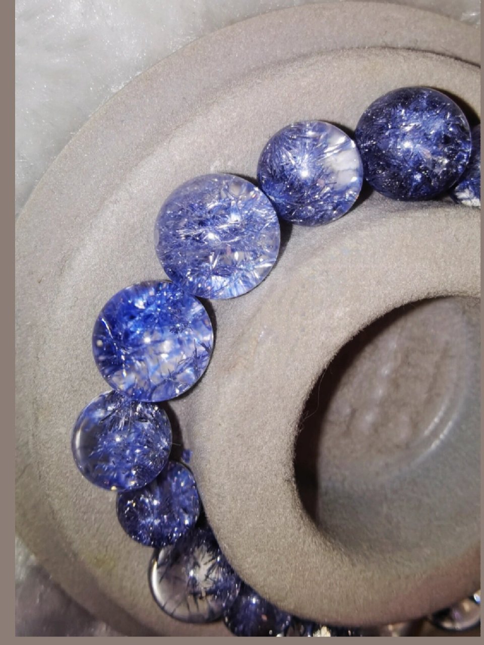 天花板顶级老矿线花款的蓝发晶蓝线石水晶 慎入慎入7575看过这种