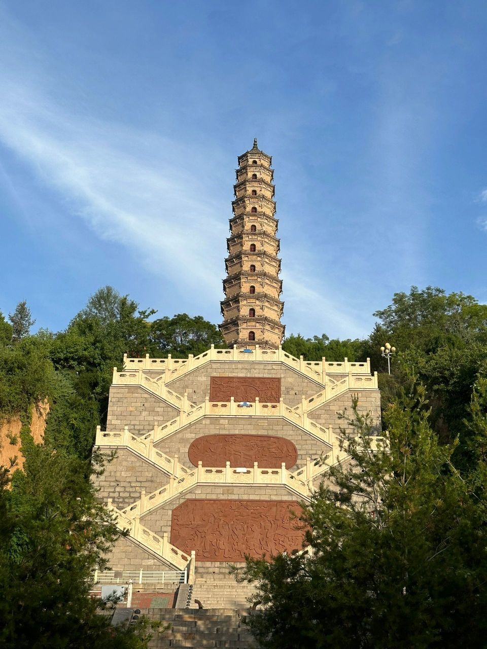 榆社文峰塔 康熙年间建,后重修,现在是一个公园,免费,可以俯瞰榆社