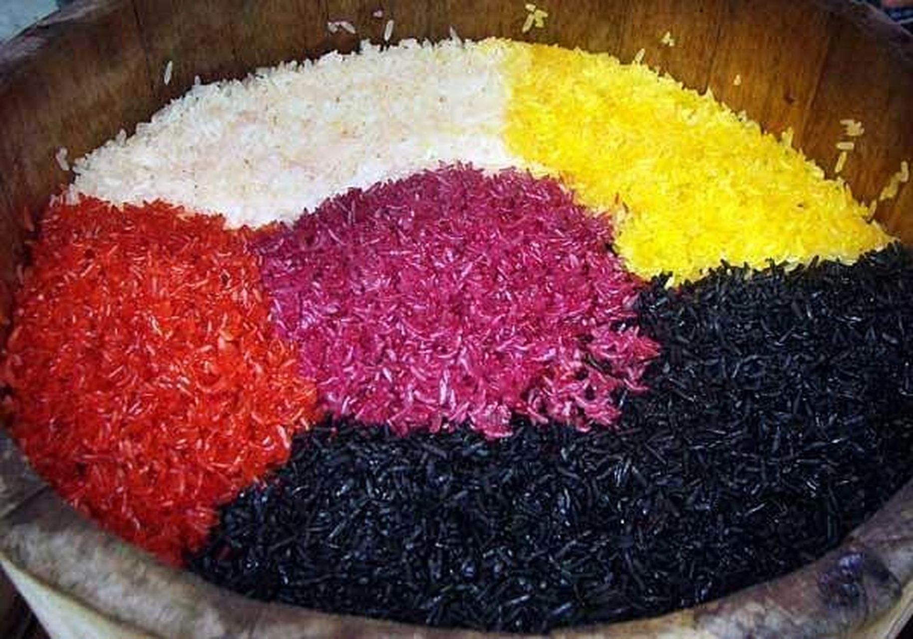 广西壮族自治区特色美食——五色糯米饭 广西文化,不止是聆听山歌