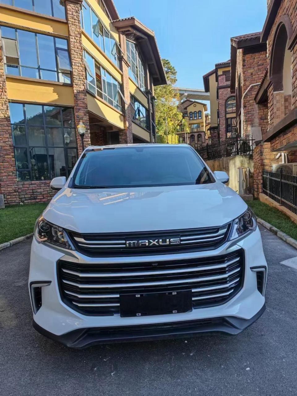 7座商务车2020年10月大通g50,1.