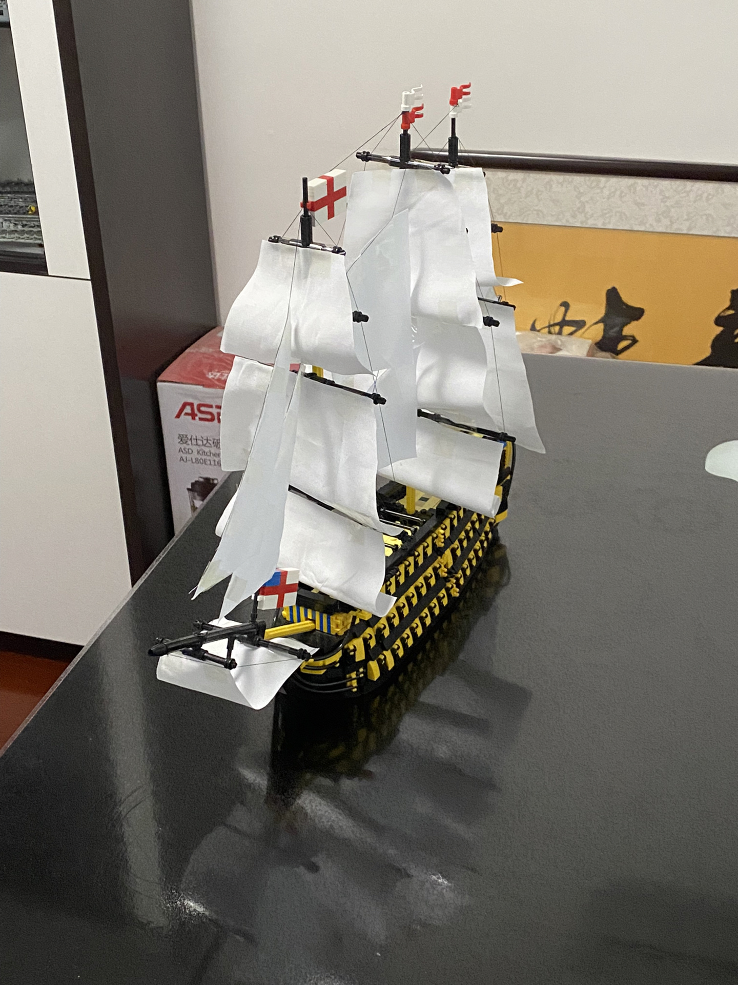 【乐高moc】胜利号风帆战列舰 图纸来源:闲鱼 作者:赖佬 零件数量