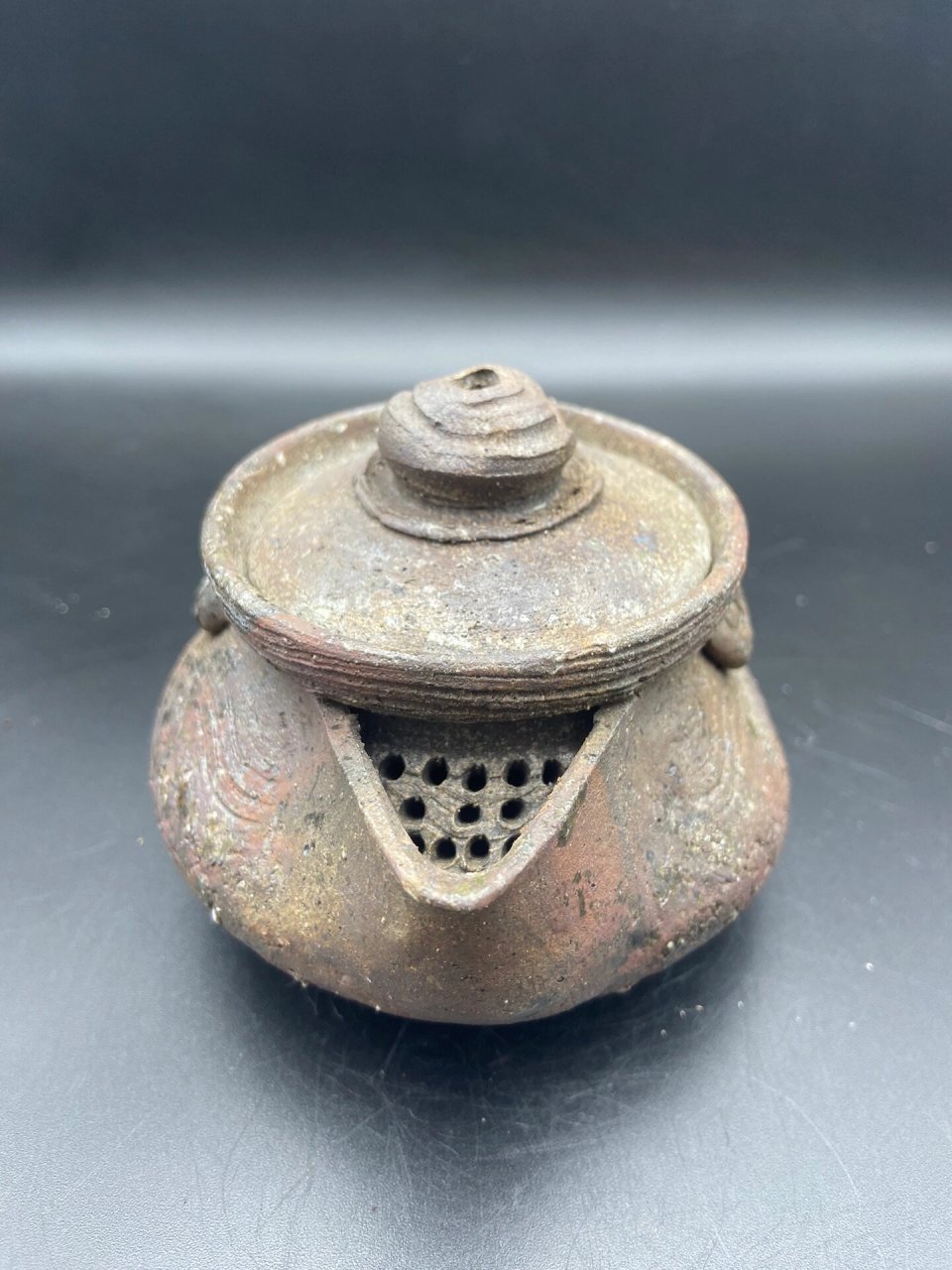 日本备前烧名家廣宗南蛮作宝瓶 日本备前烧名家廣宗南蛮作宝瓶  容量