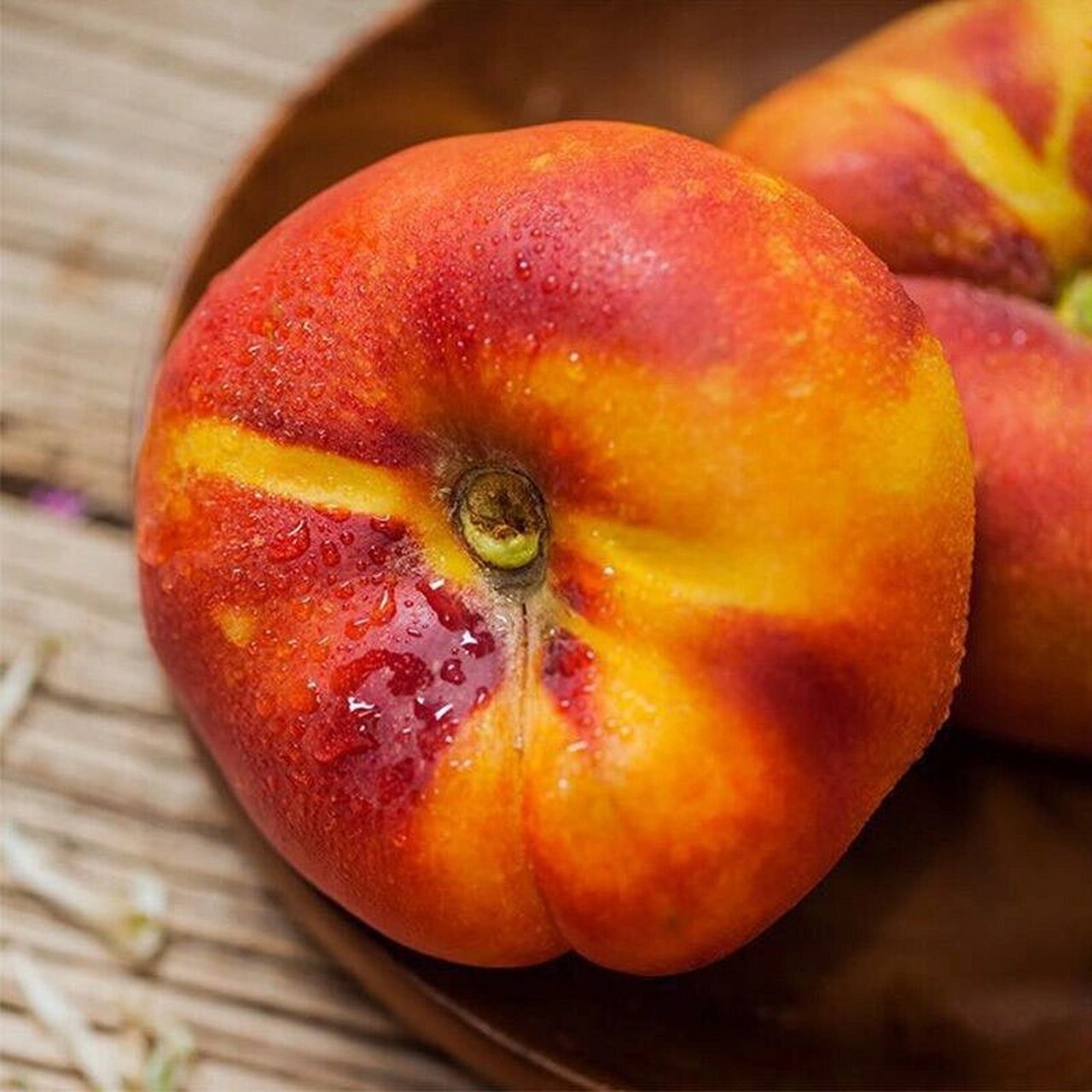 新疆蟠桃～ 这个桃子99真的真的也太好吃了叭!