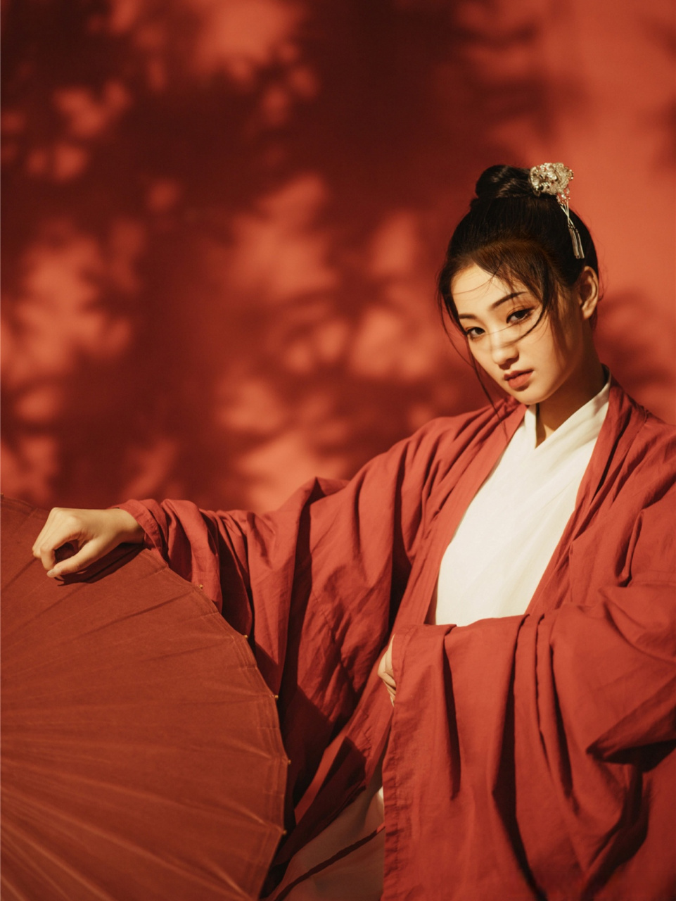 高颜值国风古韵红衣美女写真组图推荐南充超话古风写真超话写真超话