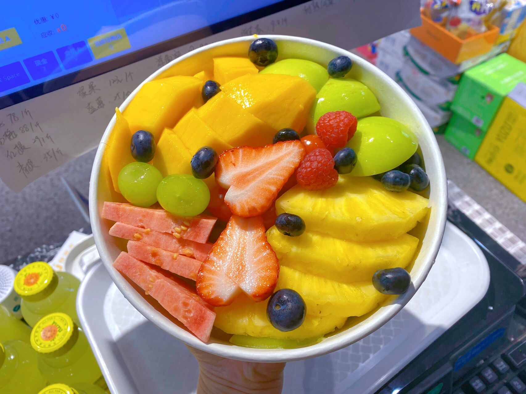 网红水果店日常果切拼盘样品图出来啦97 喜欢吃哪个,把图发给老板看