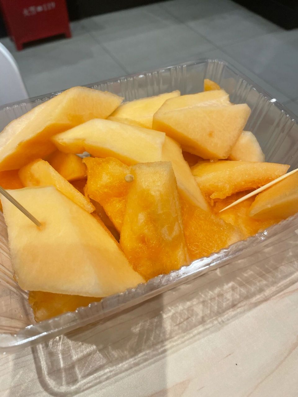 每一块都苦! 大家不要去永辉买哈密瓜了 *榴莲很甜