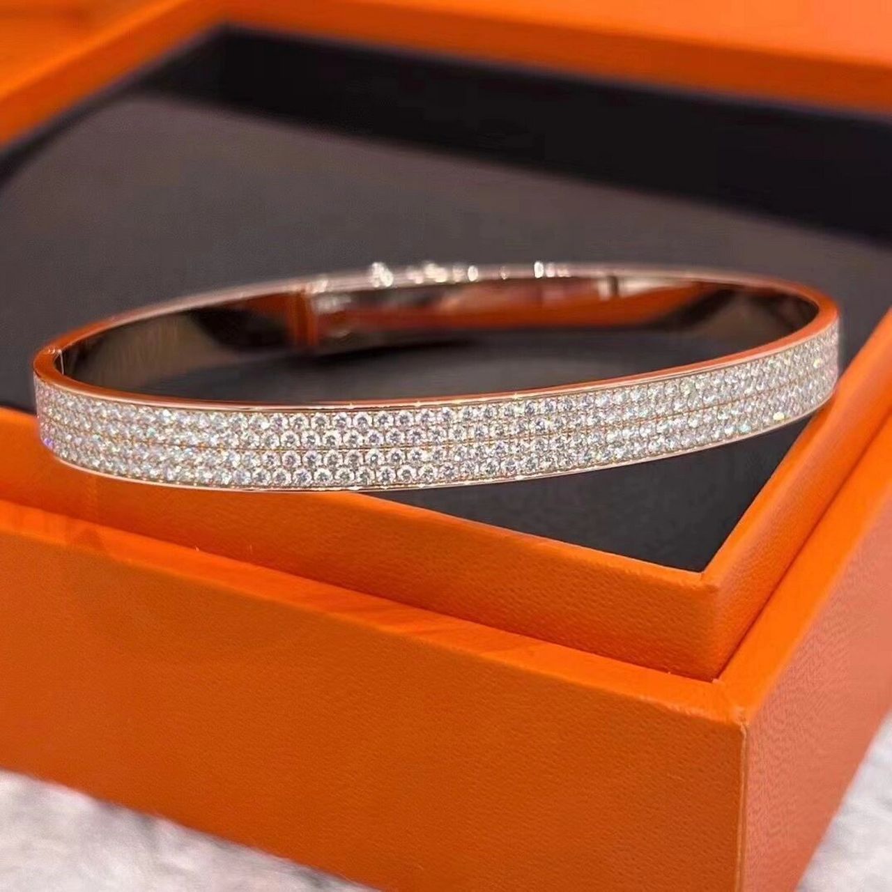 hermes 爱马仕 kelly 满钻手镯 sh号 公价33w 我们好价90十几万