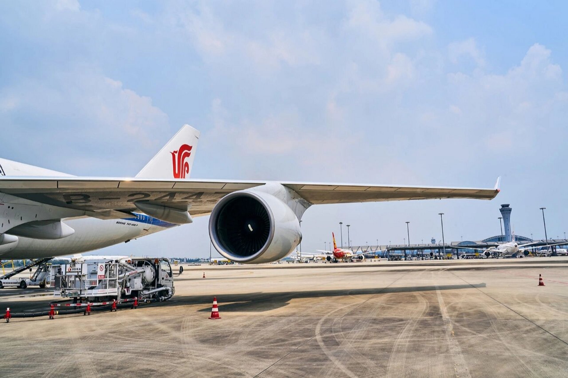 波音747-400 从成都双流机场回北京,第一次乘坐波音747-400双层飞机