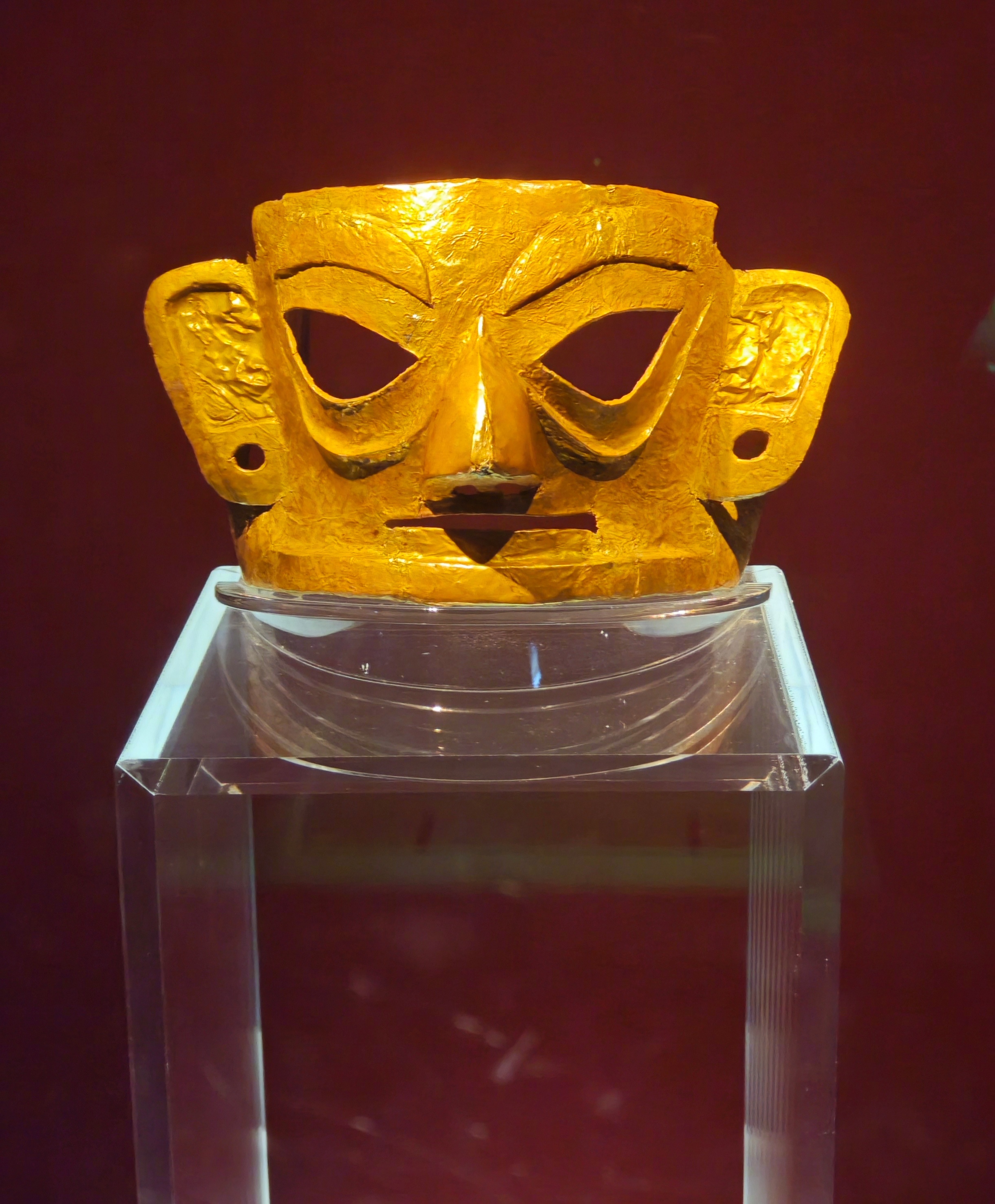 为啥认为鸟儿通神,这题我会:因为人也想飞,从古到 金沙黄金面具