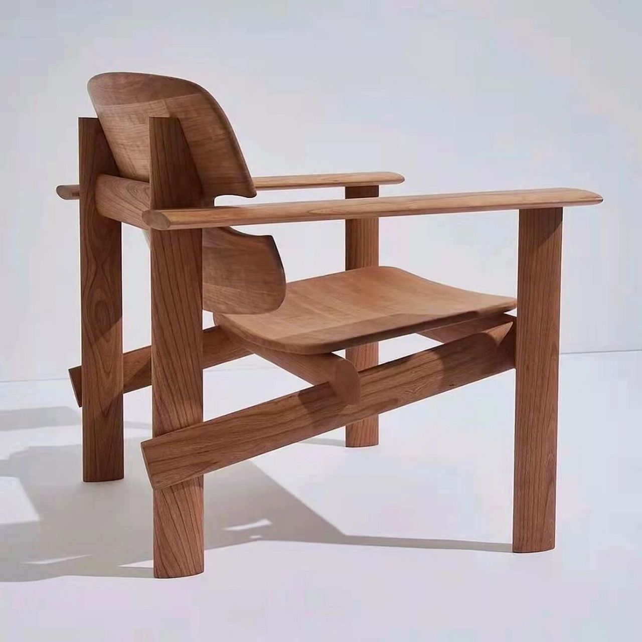 设计积累|实木椅子合集 几把设计十分有趣的实木椅子
